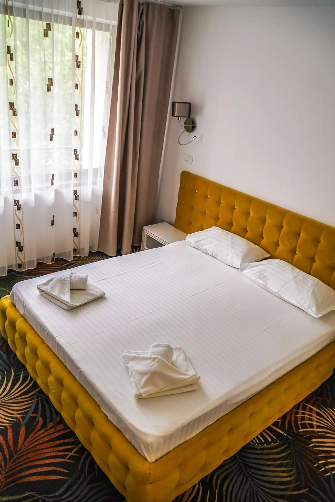 Bed in Hotel & MedSpa Siret