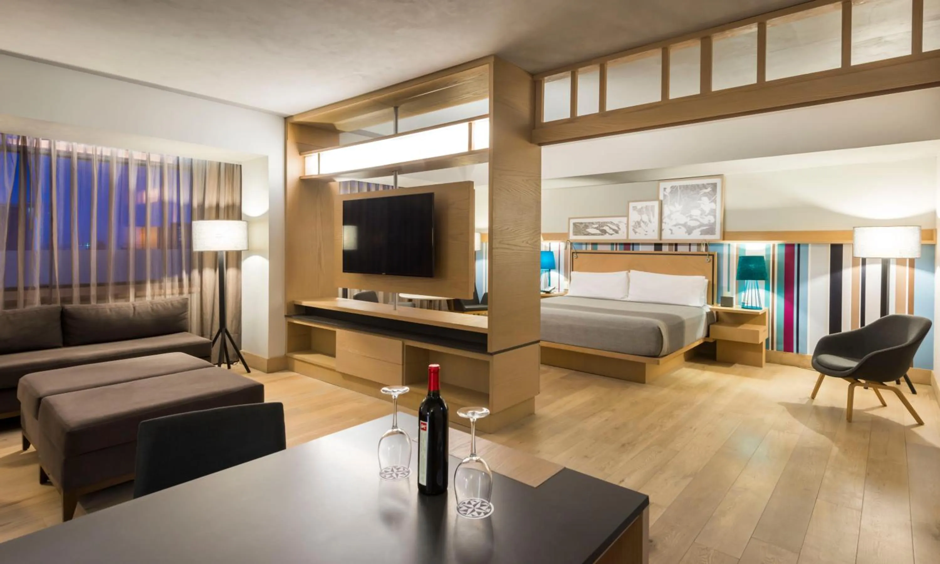 Photo of the whole room, Bed in Galeria Plaza Reforma