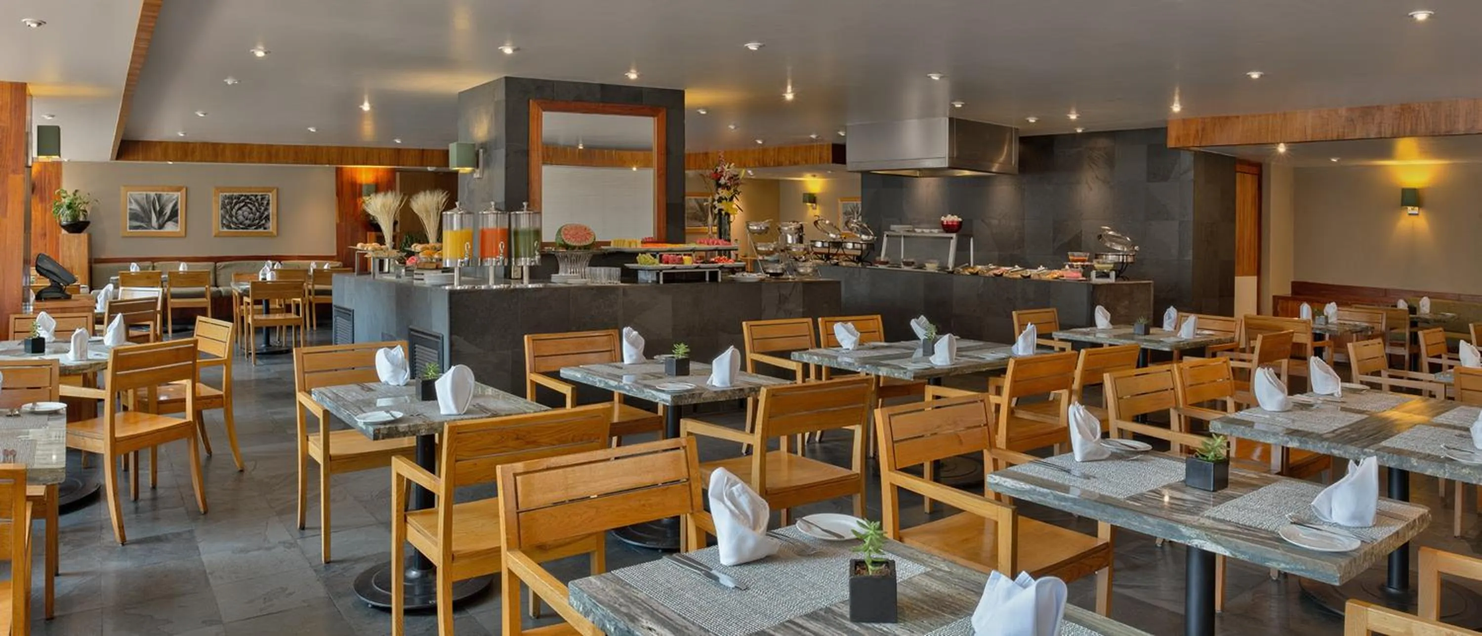 Breakfast in Galeria Plaza Reforma