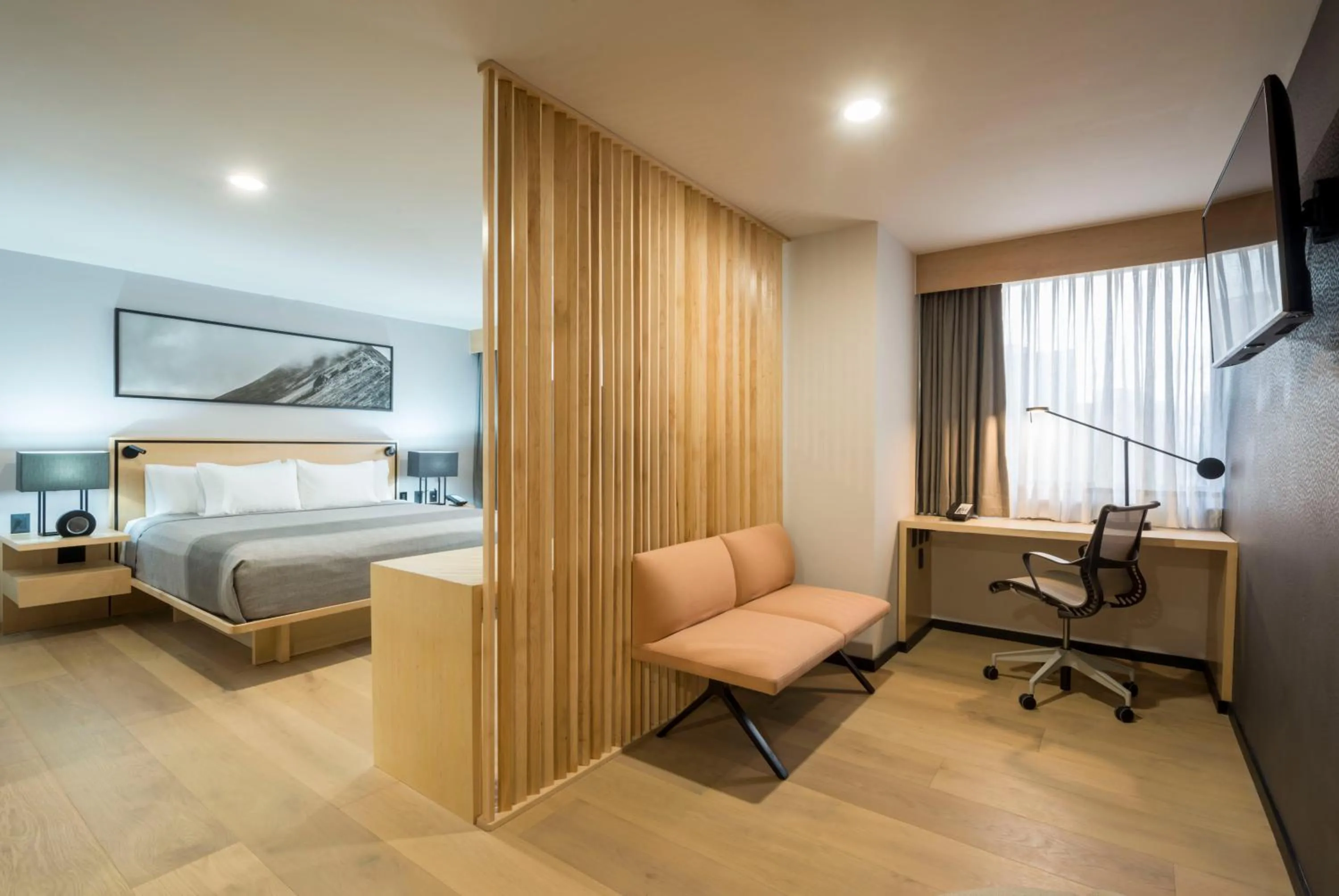 View (from property/room), Bed in Galeria Plaza Reforma