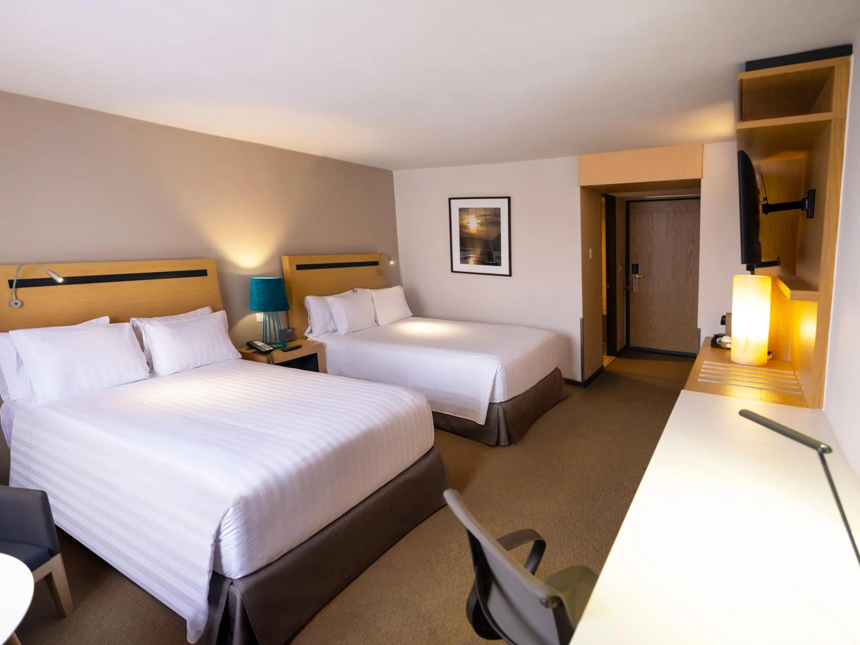 Bedroom, Bed in Galeria Plaza Reforma