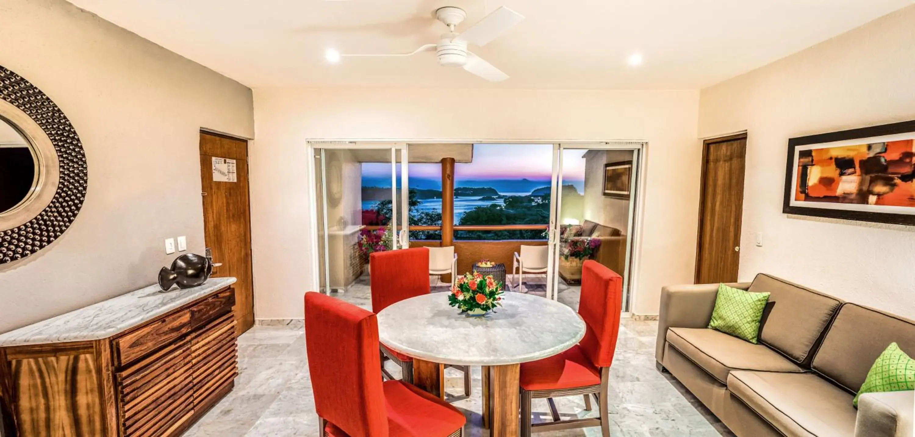 Bedroom in Las Brisas Huatulco-All Inclusive Bedroom in Las Brisas Huatulco-All Inclusive