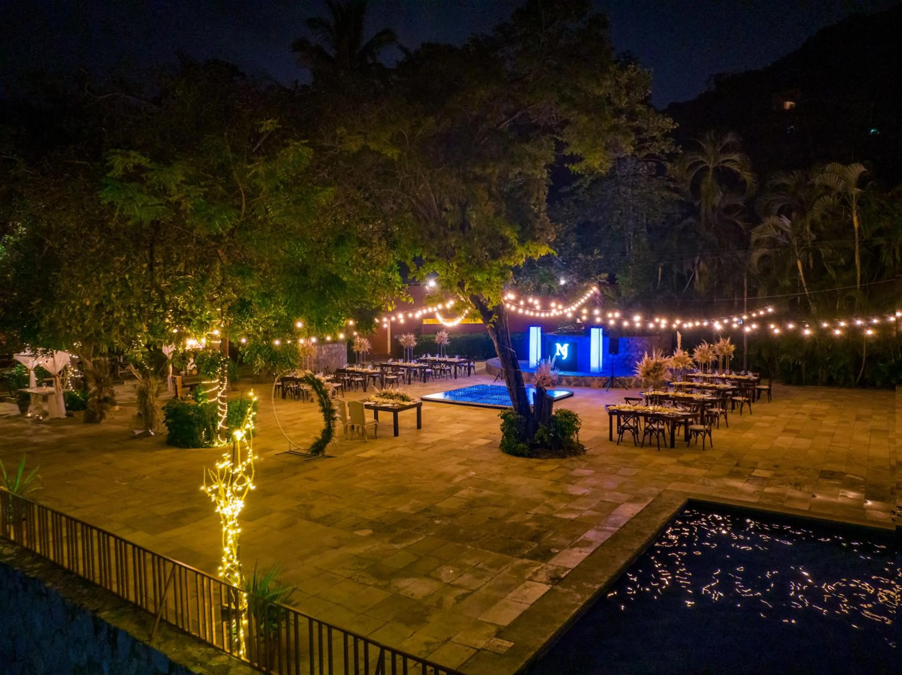Patio in Las Brisas Ixtapa