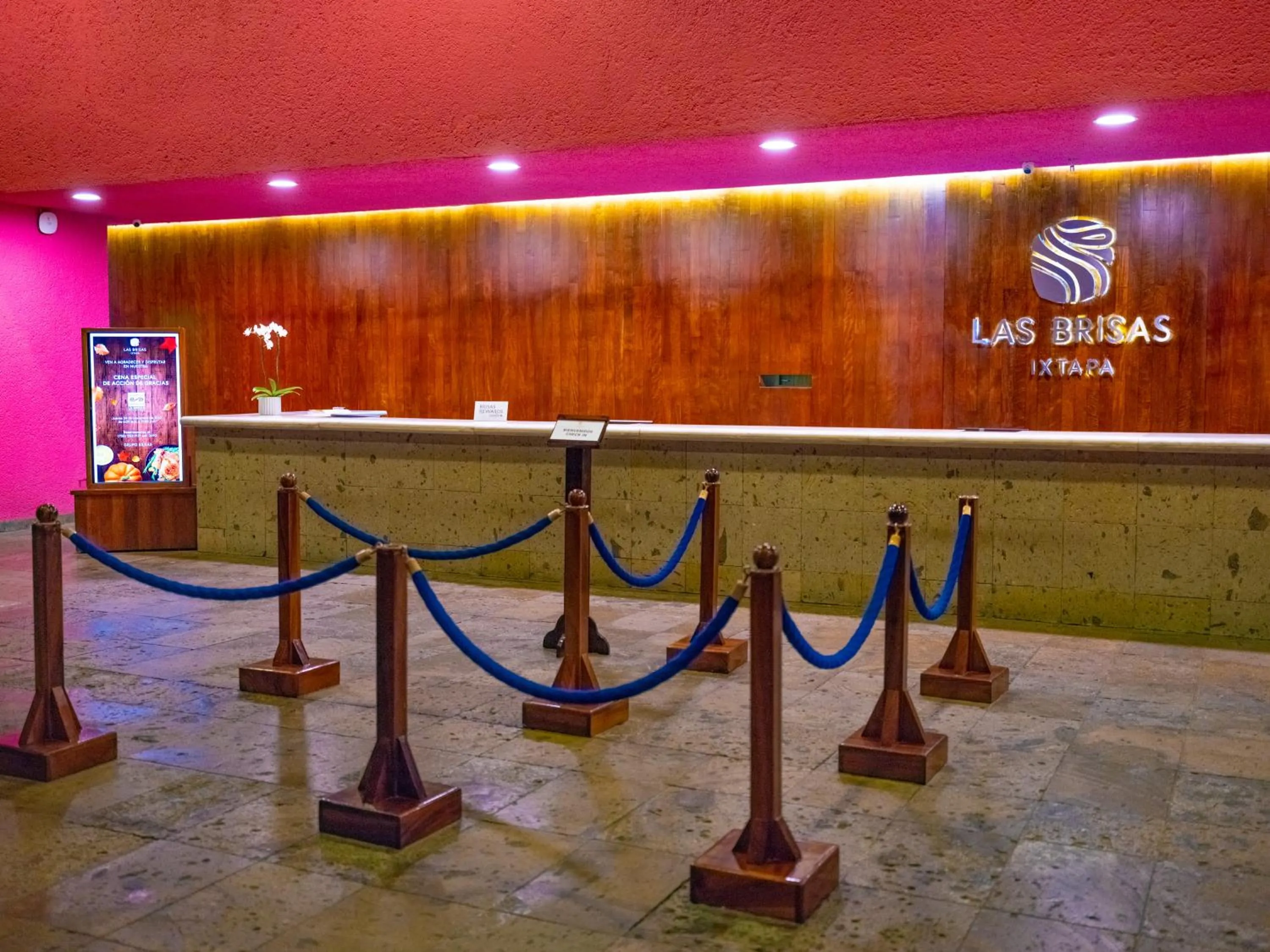 Lobby or reception in Las Brisas Ixtapa