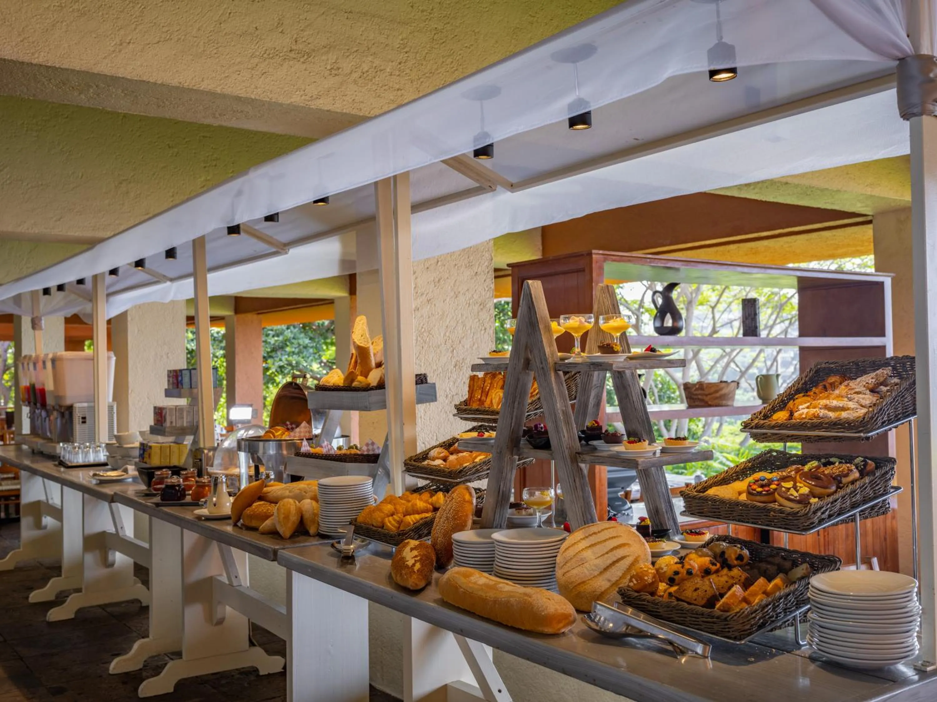 Restaurant/places to eat in Las Brisas Ixtapa