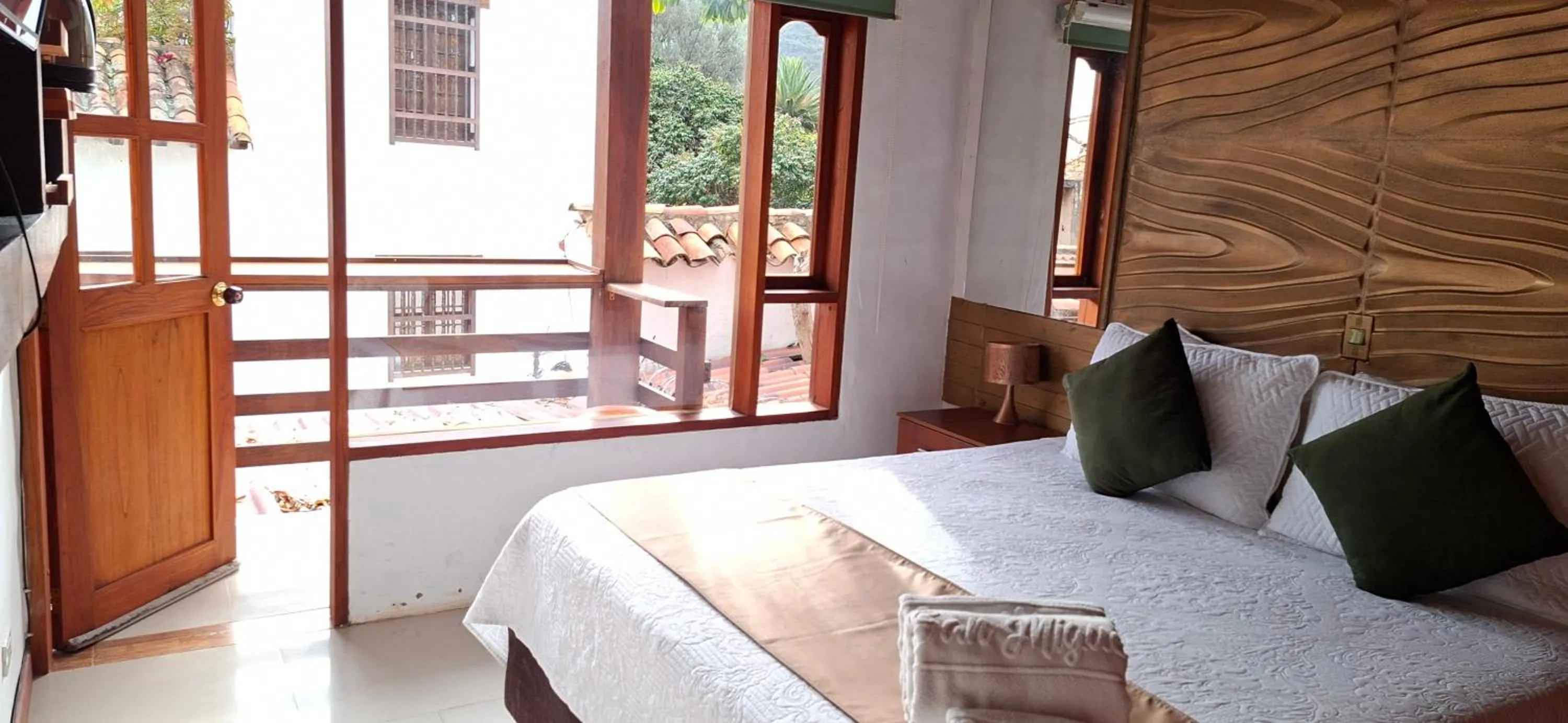 Bed in Vivelavilla suites VDL