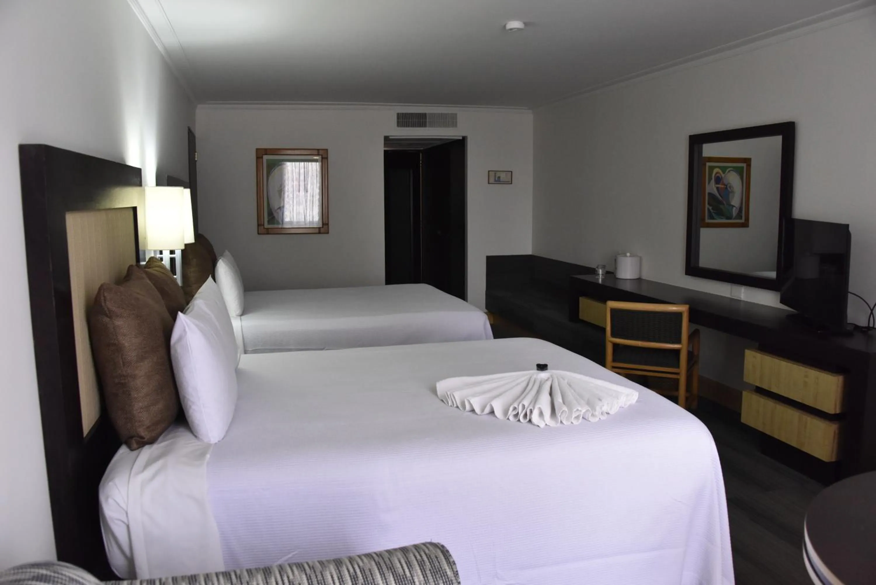 Bed in Hotel Royal Reforma