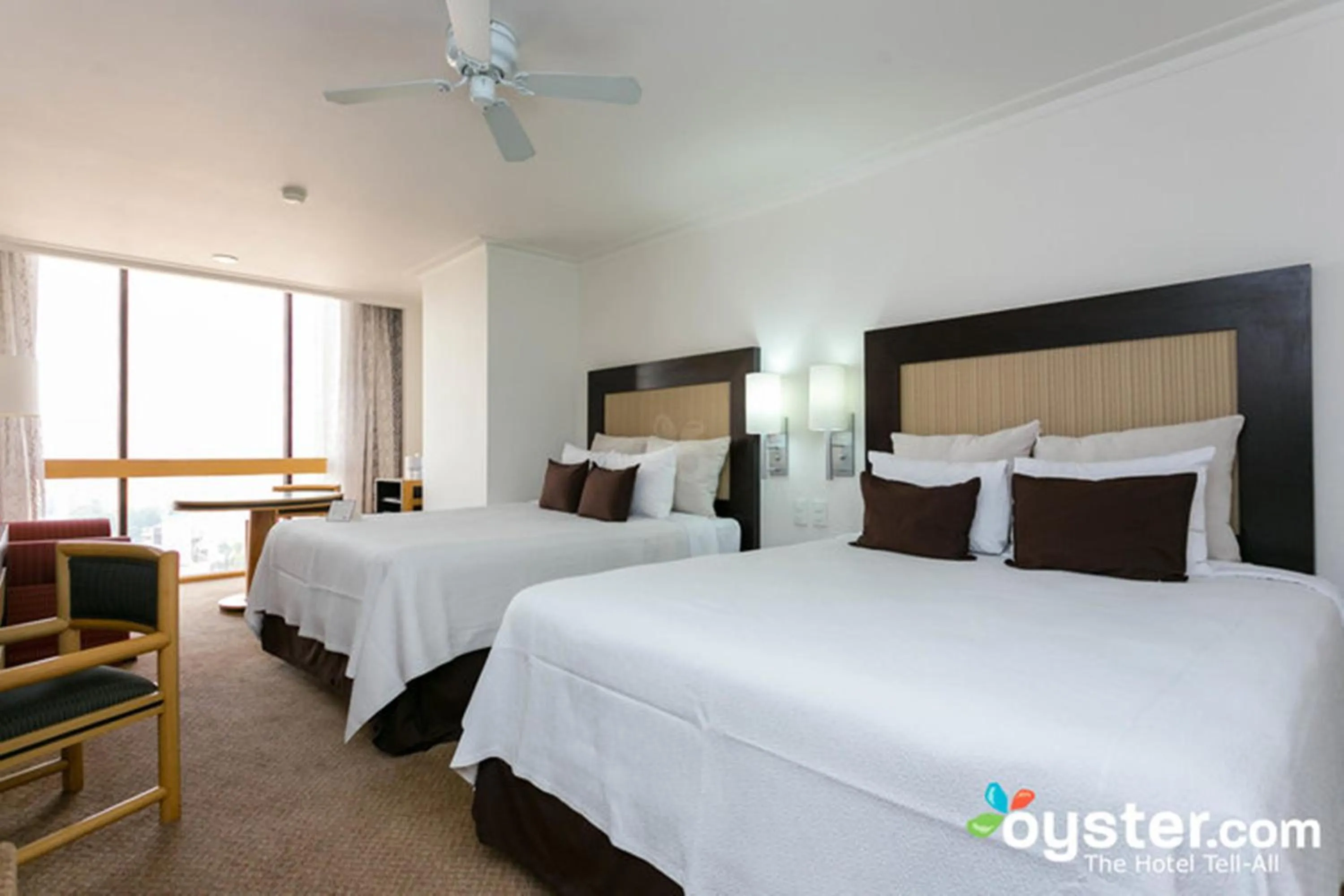 Bed in Hotel Royal Reforma