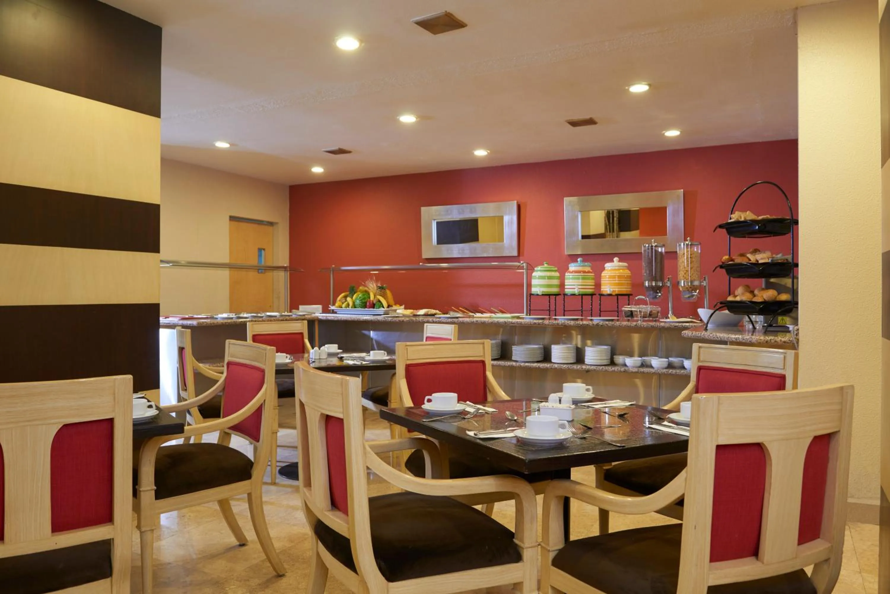 Restaurant/places to eat in Hotel Royal Reforma