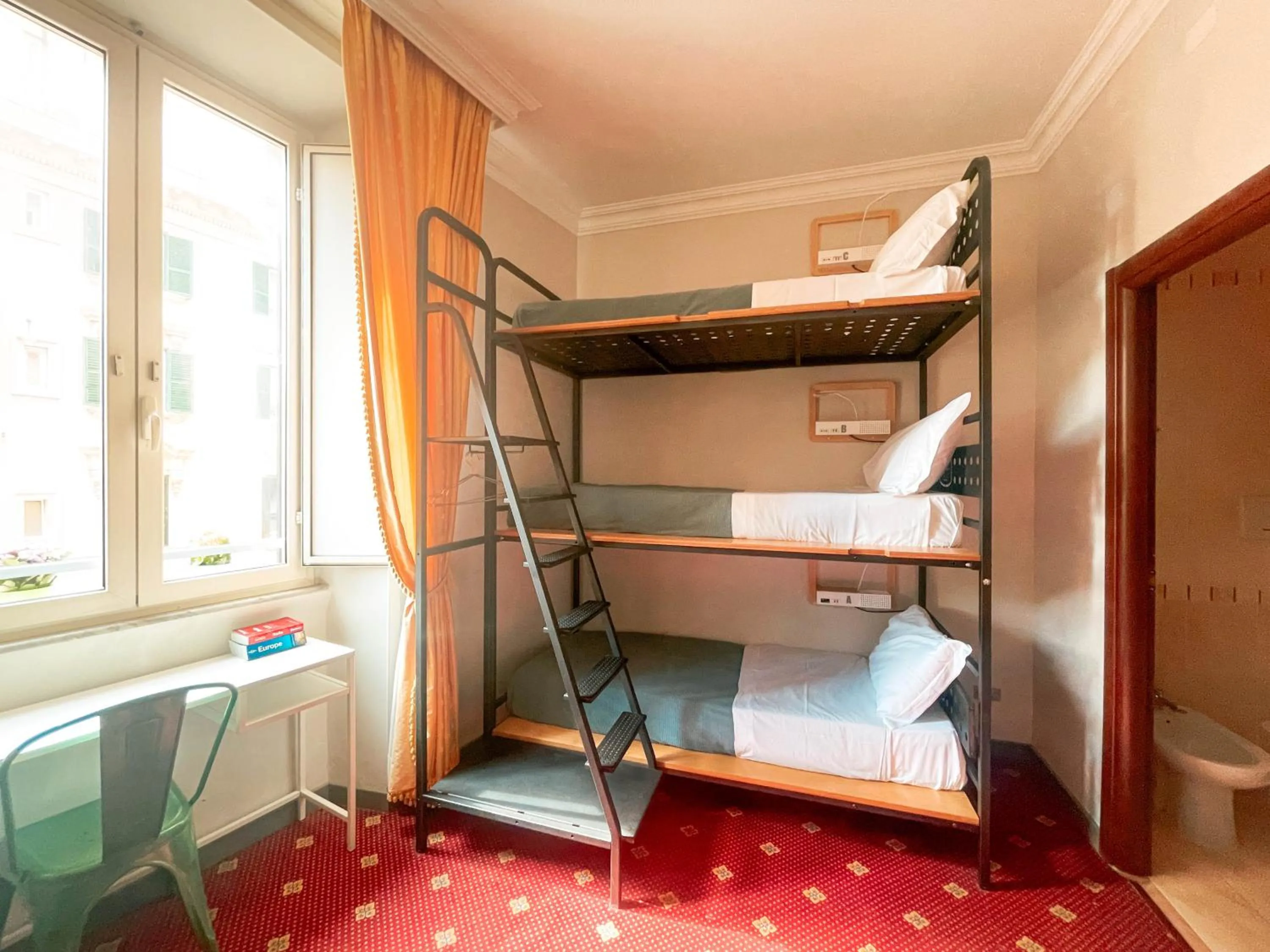 Bed in Ostello Bello Roma Colosseo