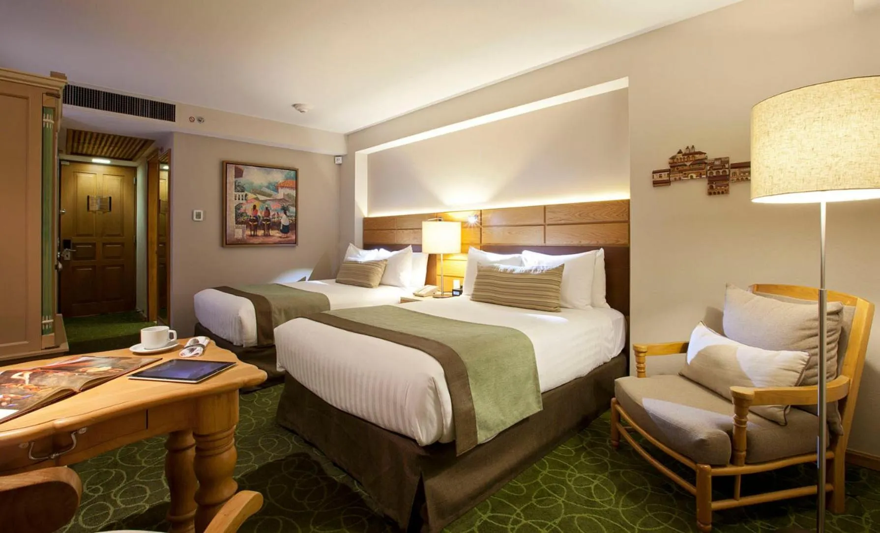 Photo of the whole room, Bed in Marriott Tuxtla Gutierrez Hotel