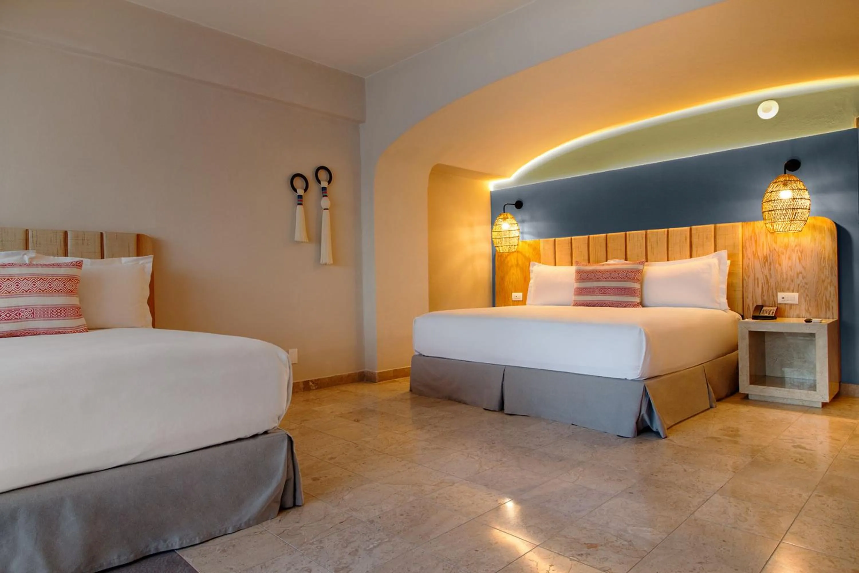 Bedroom, Bed in Camino Real Acapulco Diamante