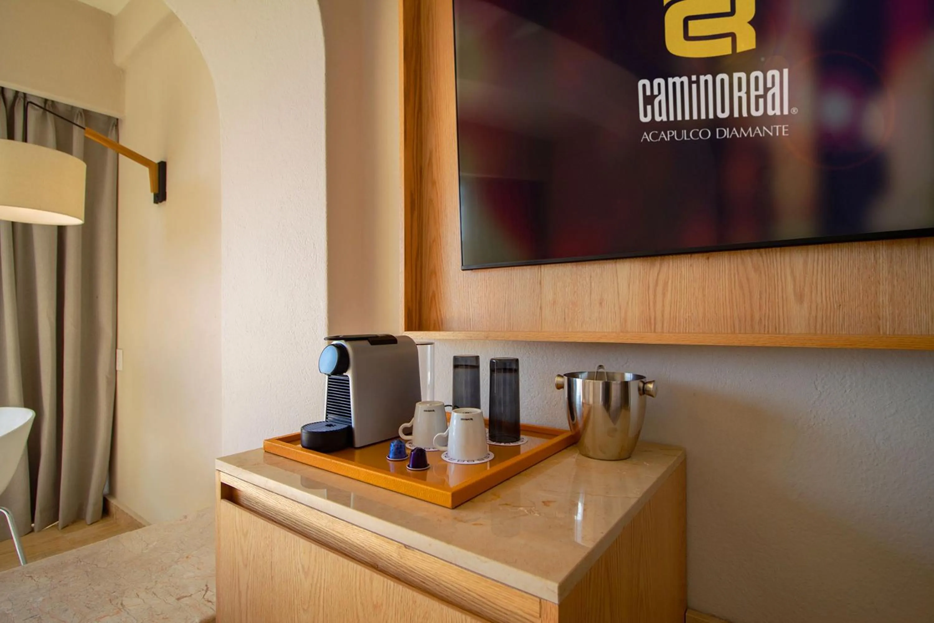 Coffee/tea facilities in Camino Real Acapulco Diamante