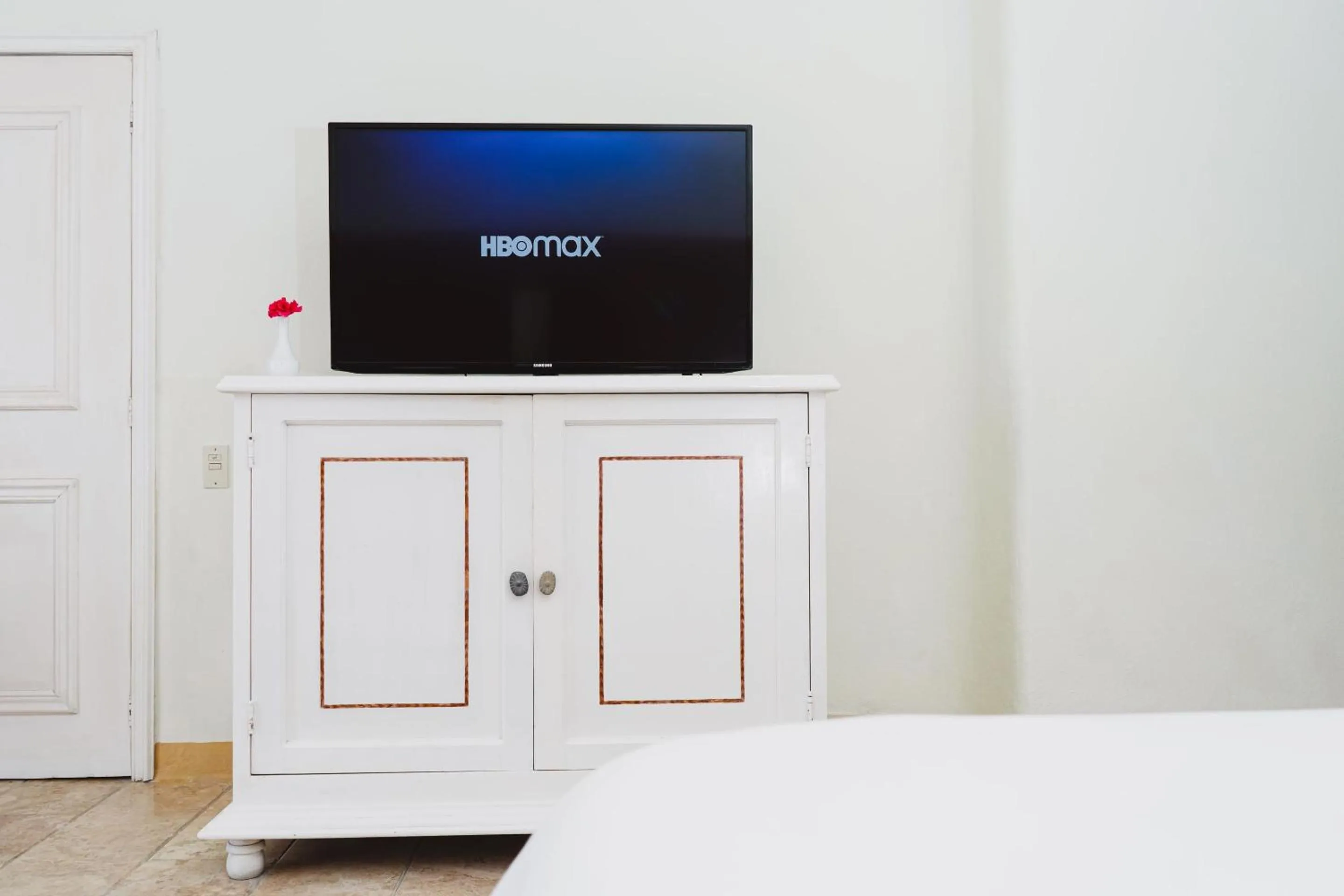 Photo of the whole room, Bed in Camino Real Zaashila Huatulco