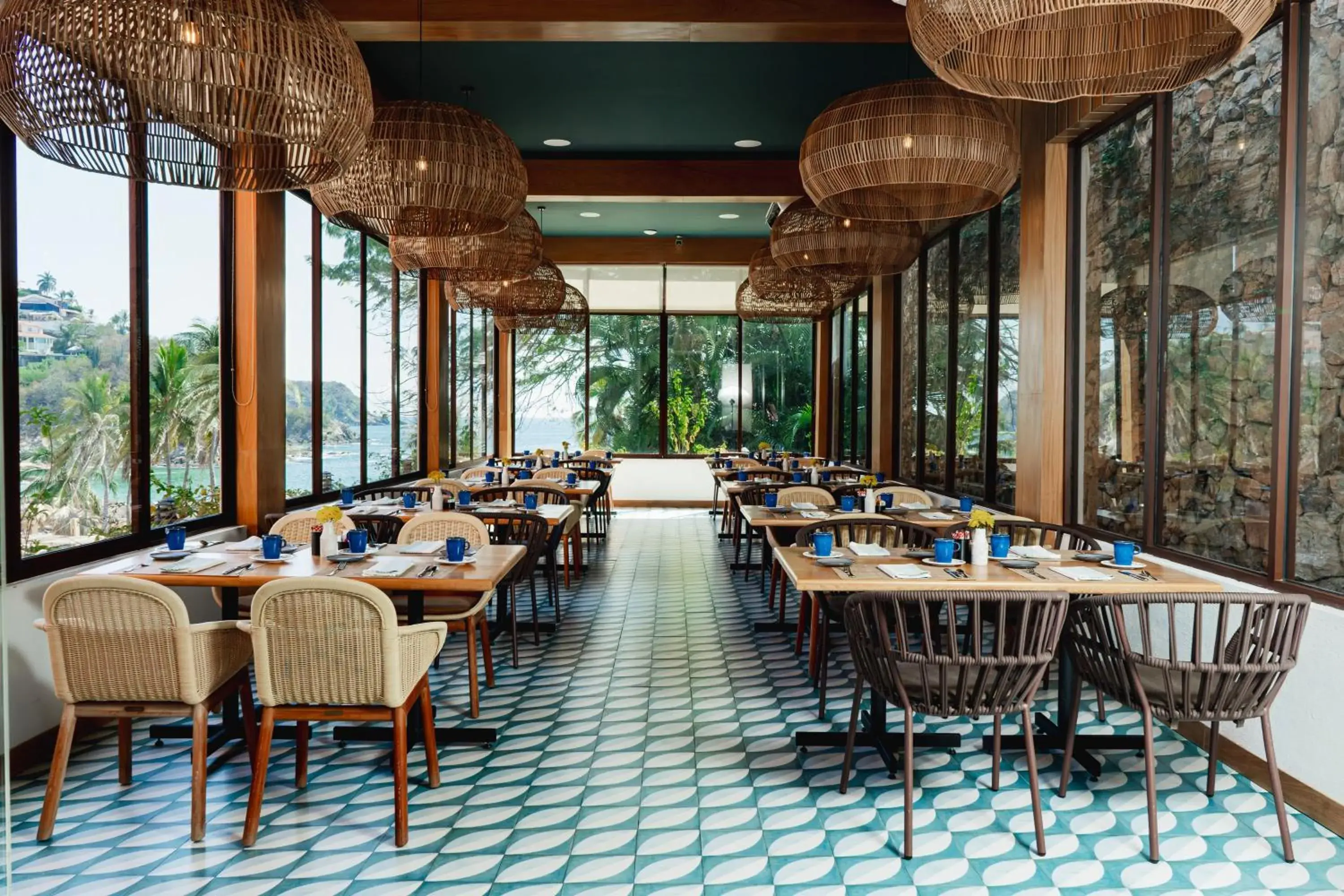 Restaurant/places to eat in Camino Real Zaashila Huatulco Restaurant/places to eat in Camino Real Zaashila Huatulco