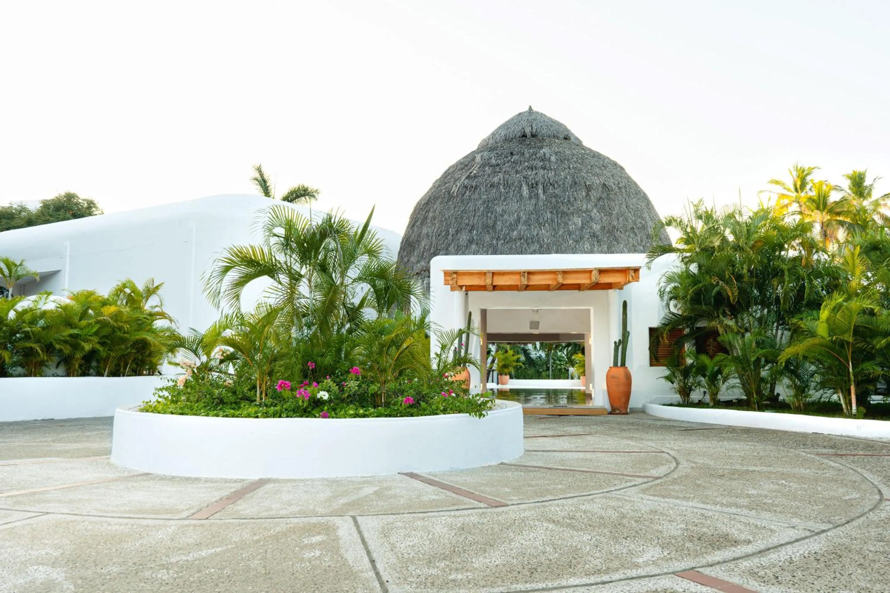Facade/entrance in Camino Real Zaashila Huatulco