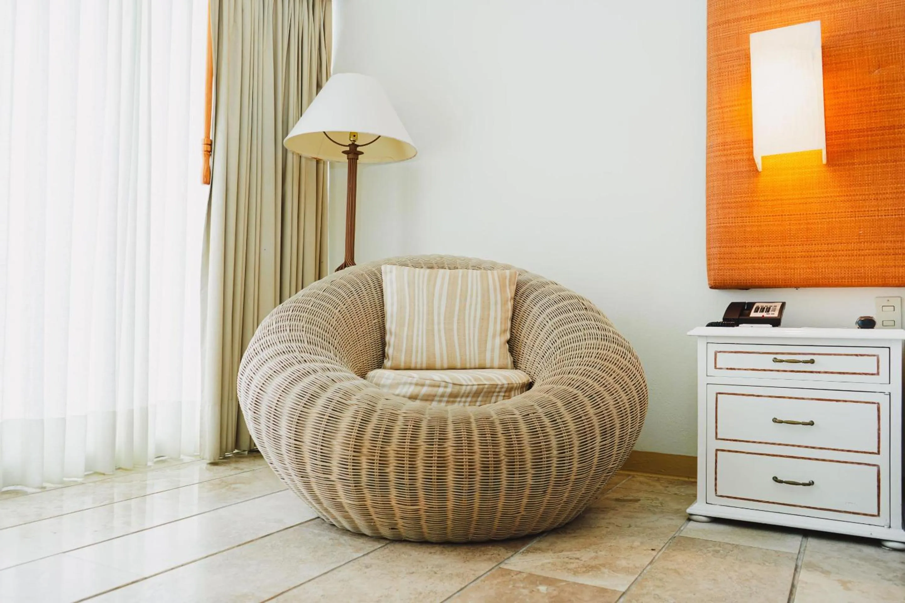 Photo of the whole room in Camino Real Zaashila Huatulco