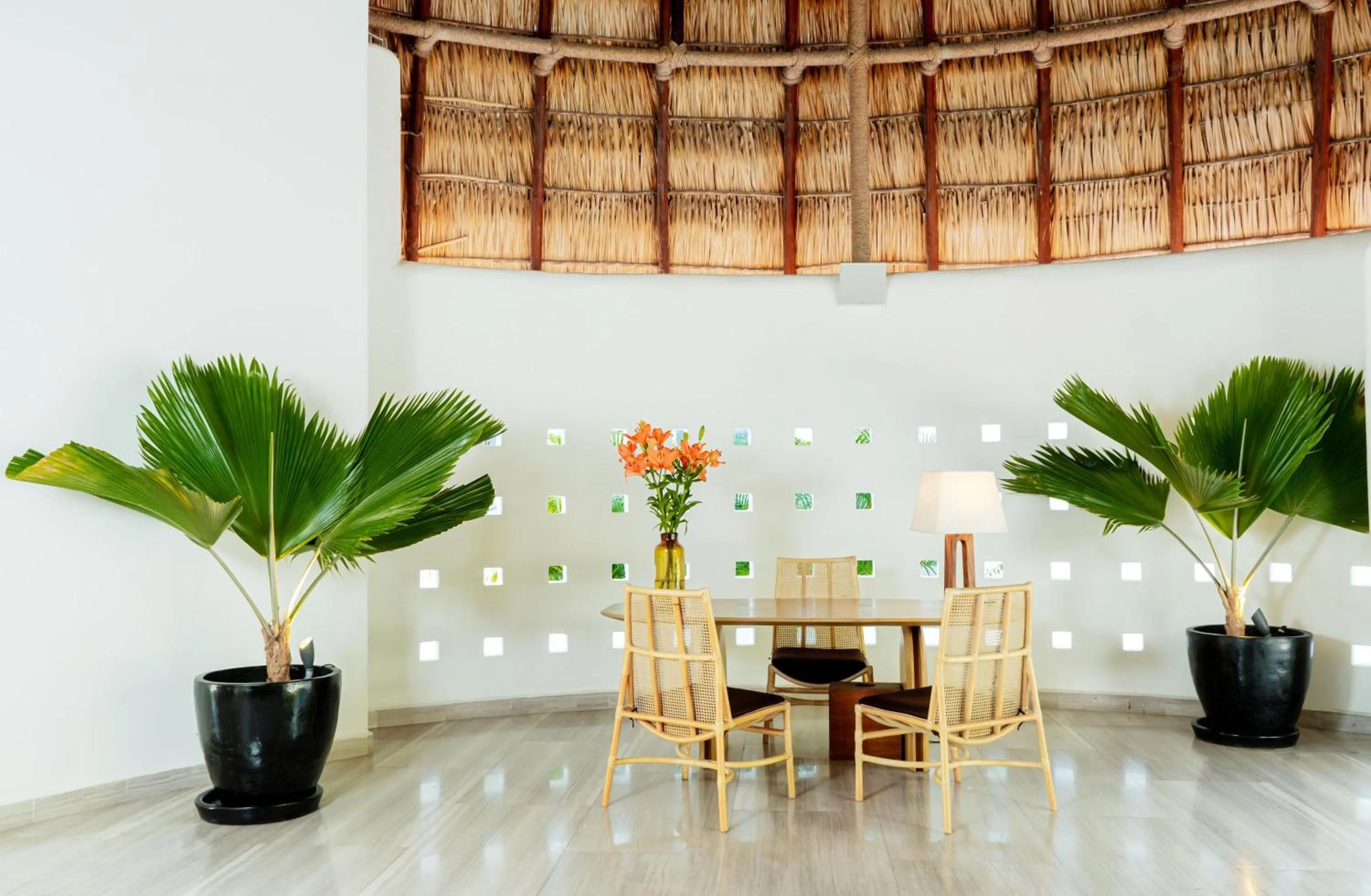 Lobby or reception in Camino Real Zaashila Huatulco