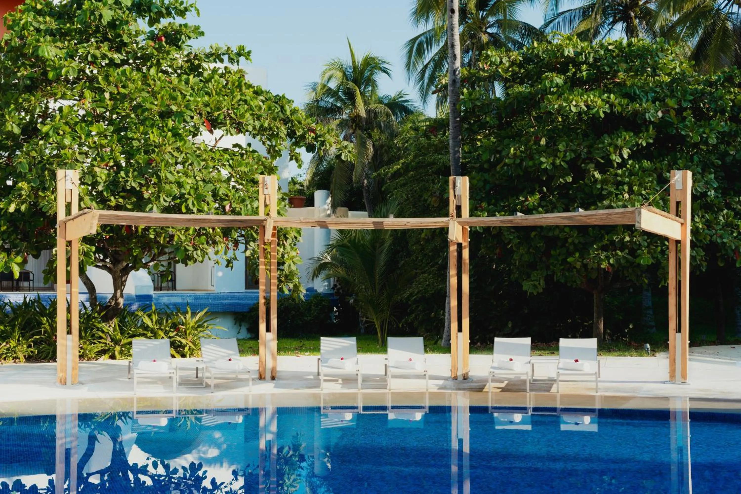 Swimming pool in Camino Real Zaashila Huatulco