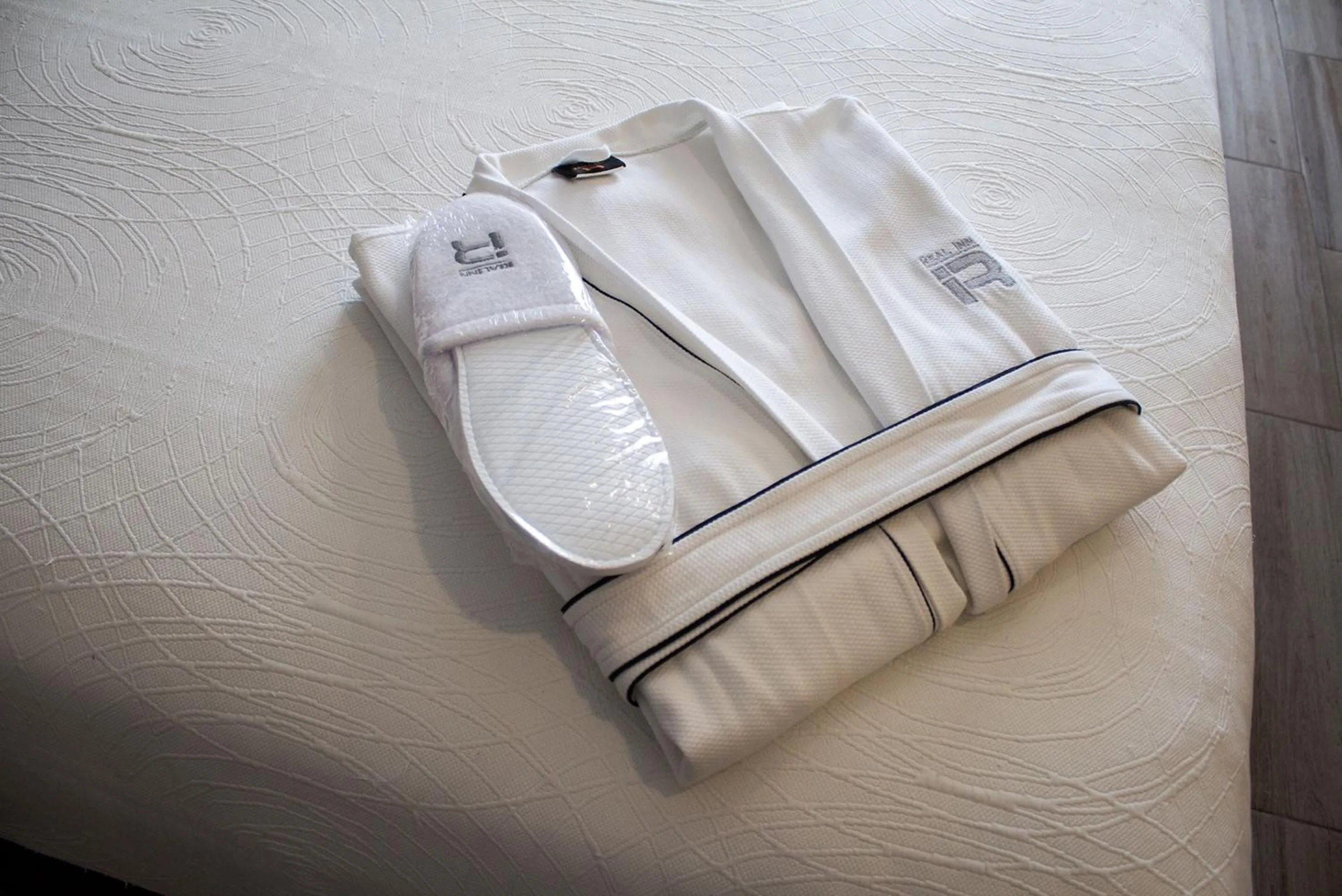 Photo of the whole room in Real Inn Guadalajara Expo