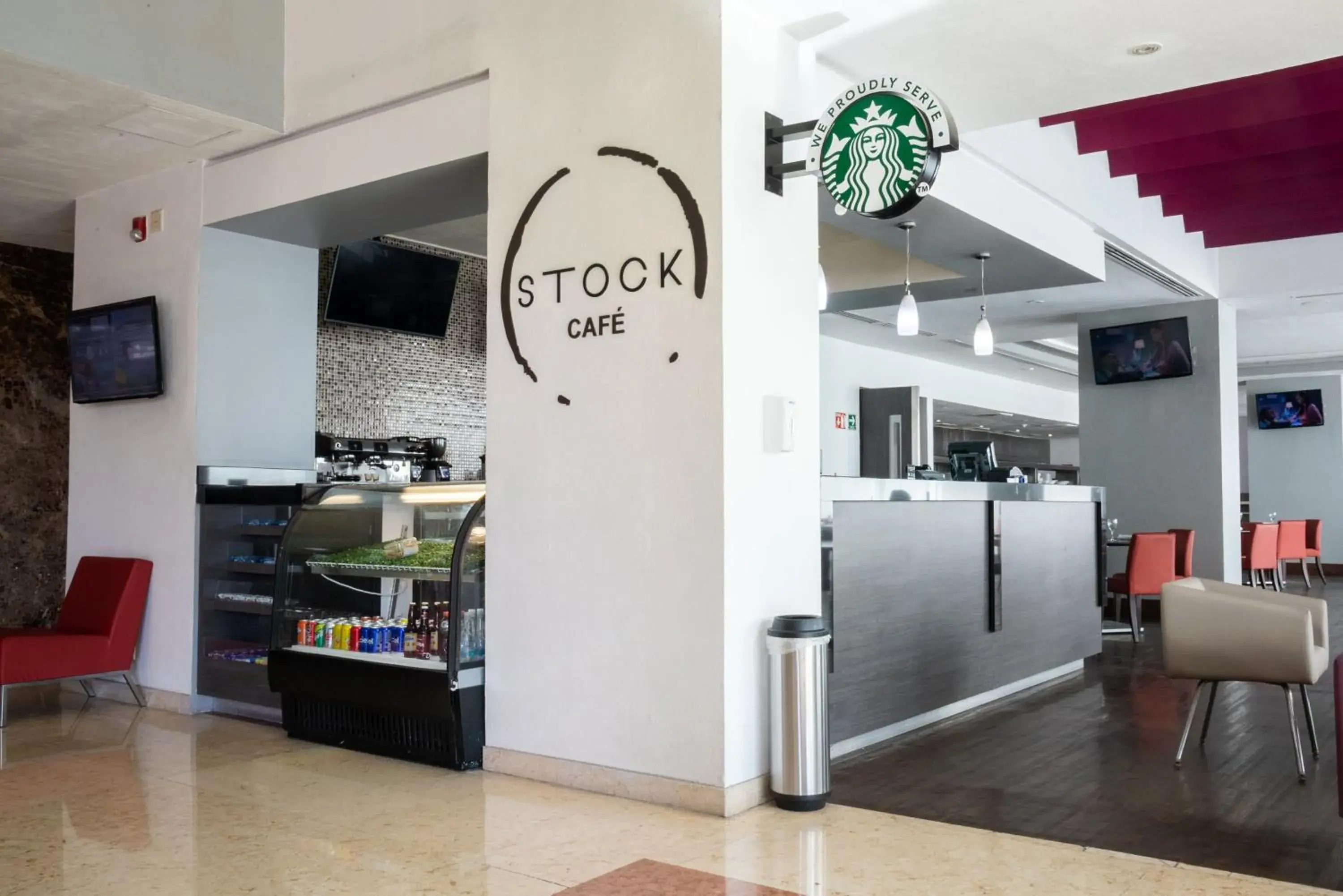 Lounge or bar in Real Inn Guadalajara Expo Lounge or bar in Real Inn Guadalajara Expo