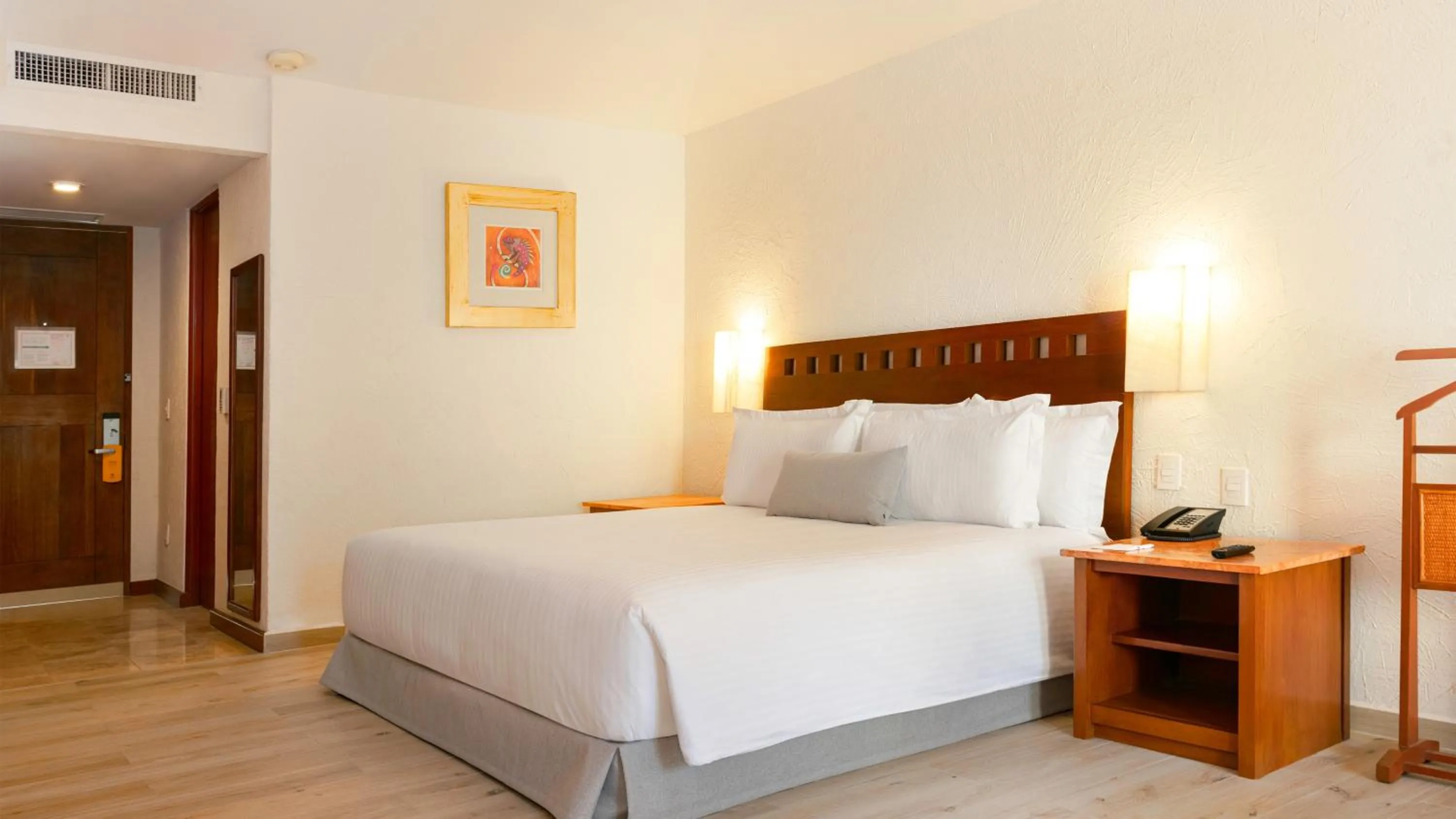 Bedroom, Bed in Camino Real Guadalajara