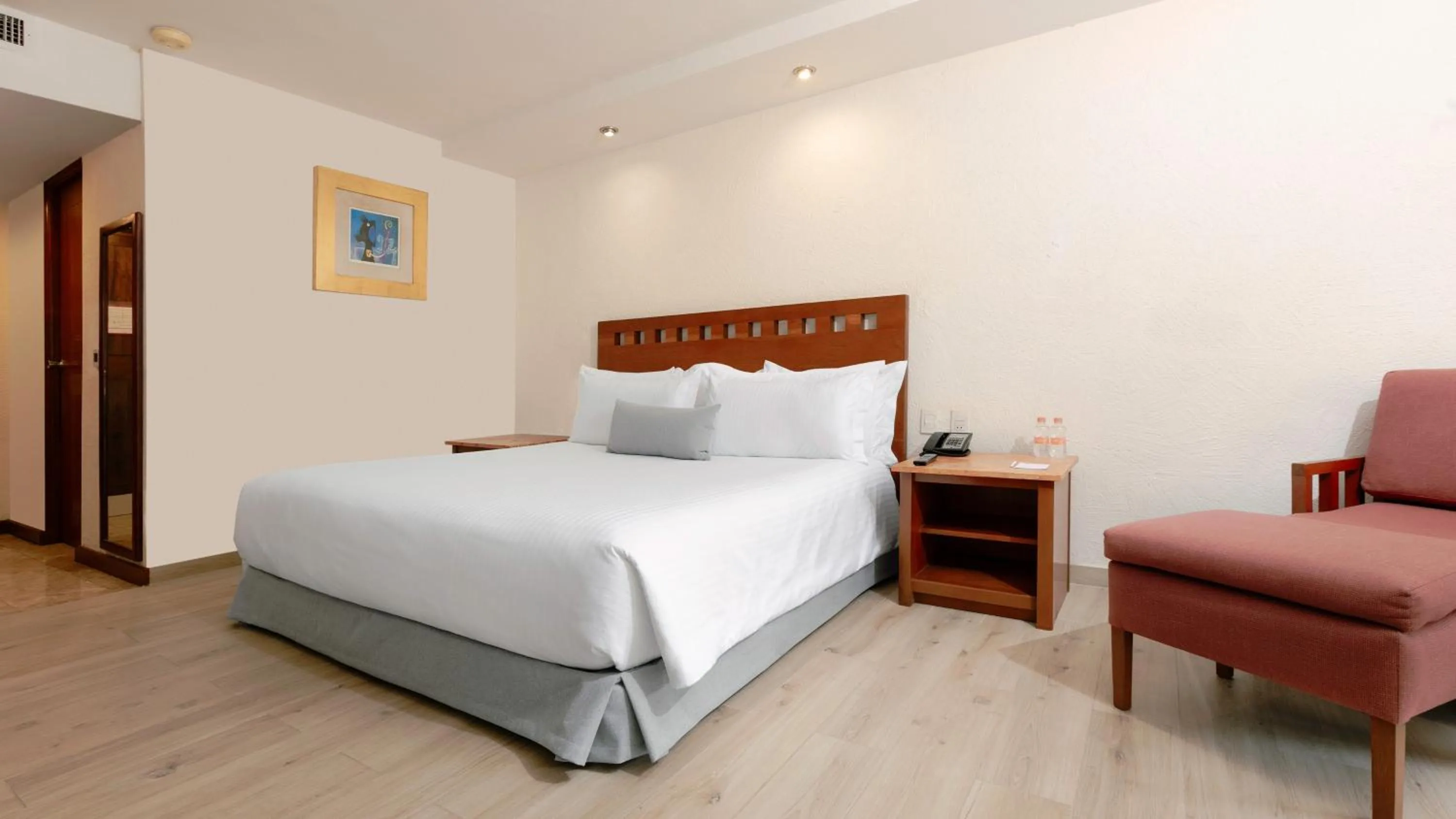 Bedroom, Bed in Camino Real Guadalajara