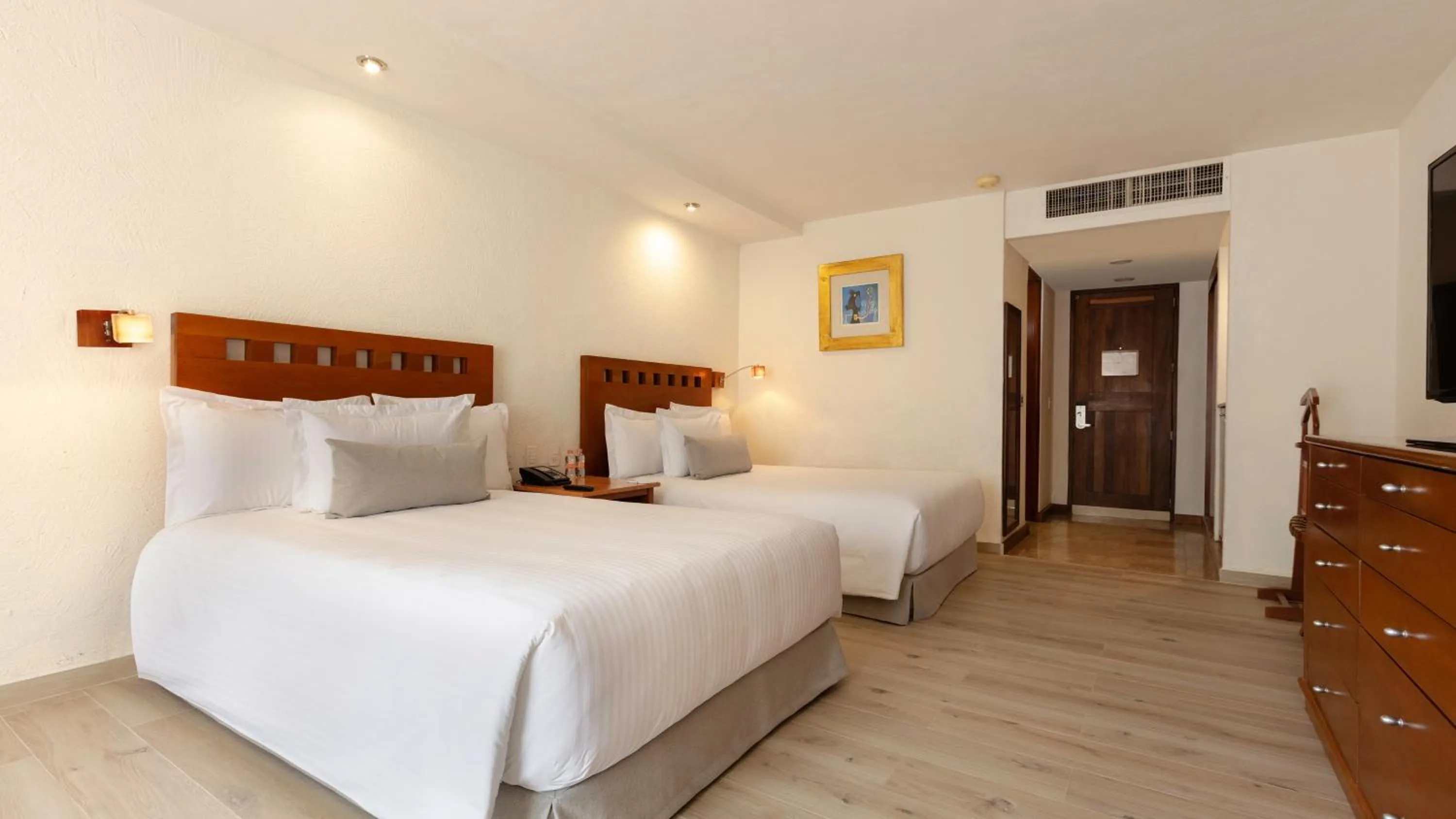 Bedroom, Bed in Camino Real Guadalajara