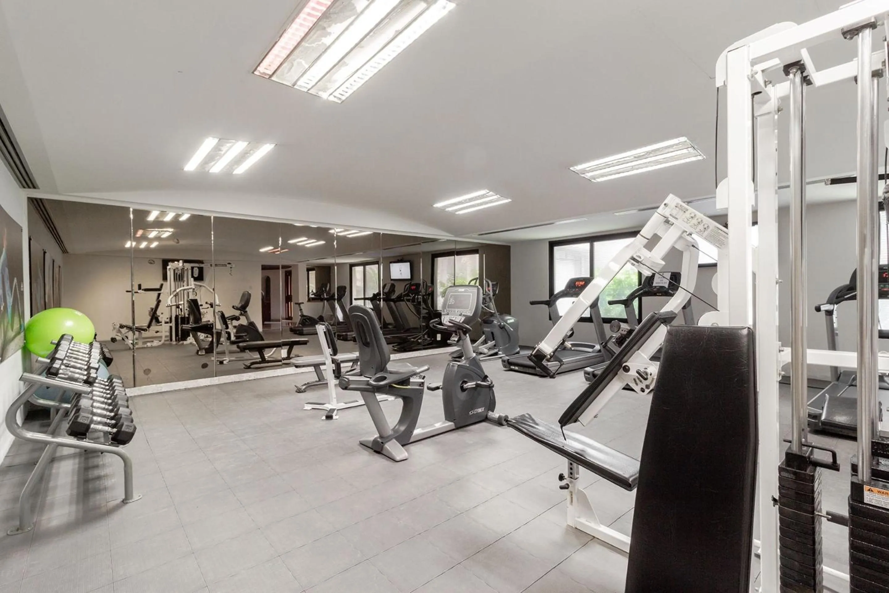 Fitness centre/facilities in Camino Real Guadalajara
