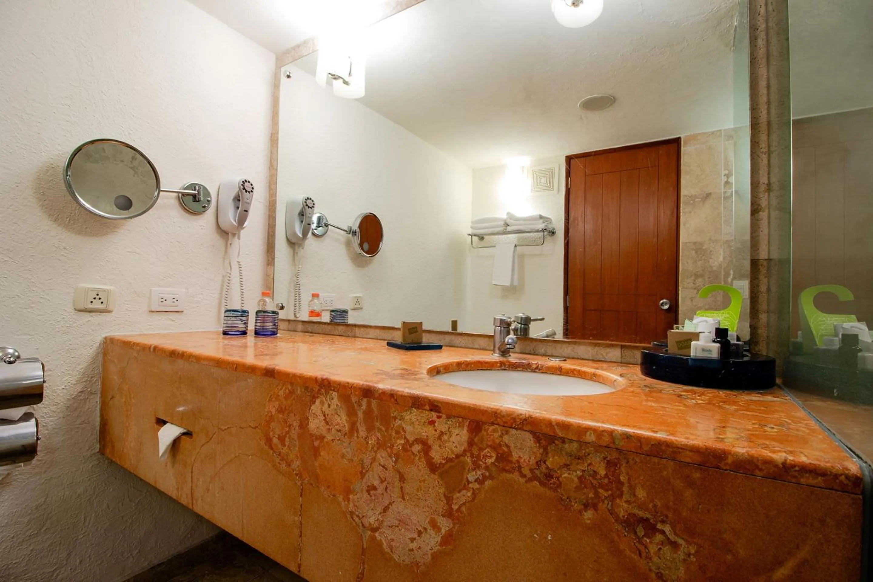 Bathroom in Camino Real Guadalajara