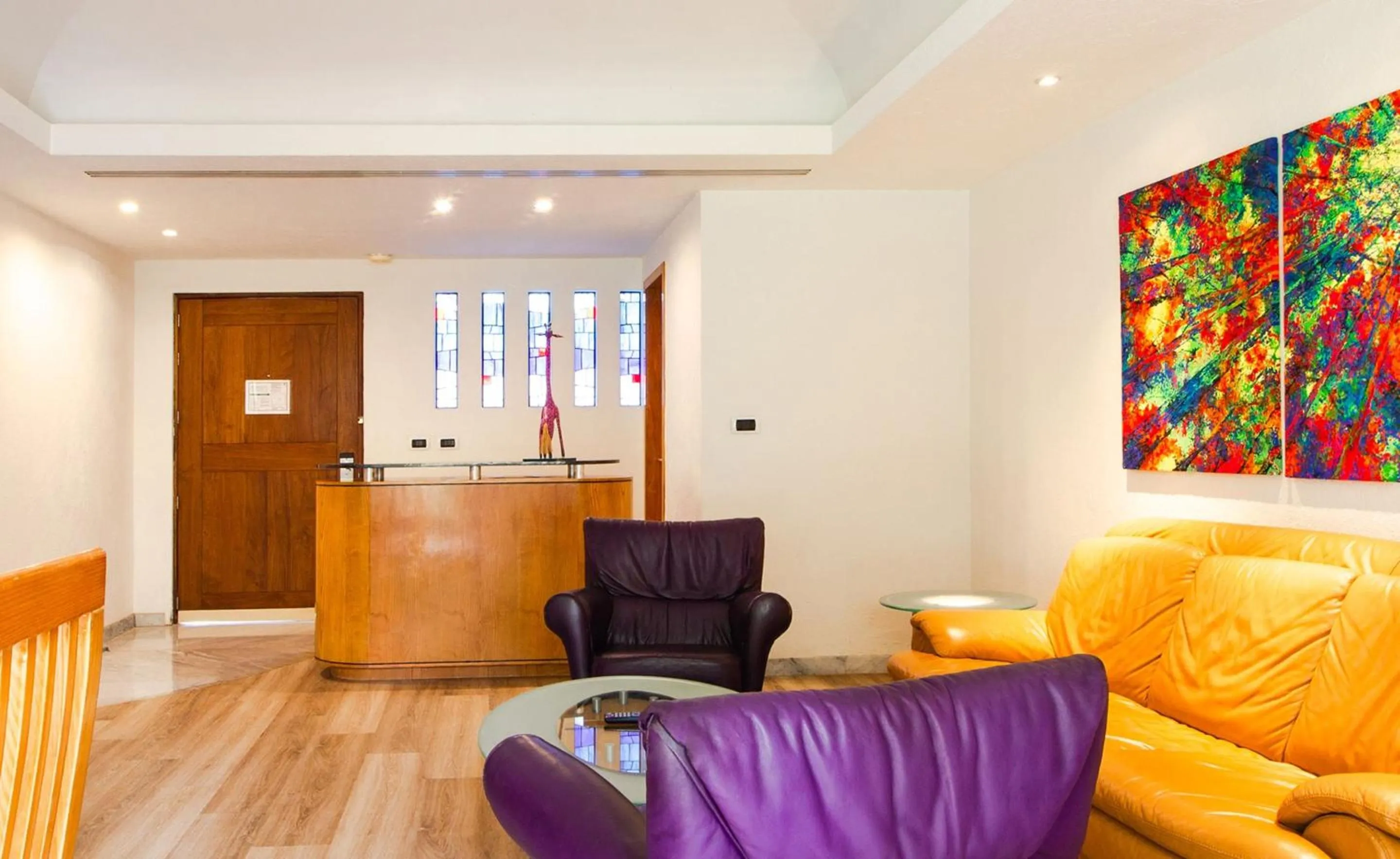 Photo of the whole room in Camino Real Guadalajara