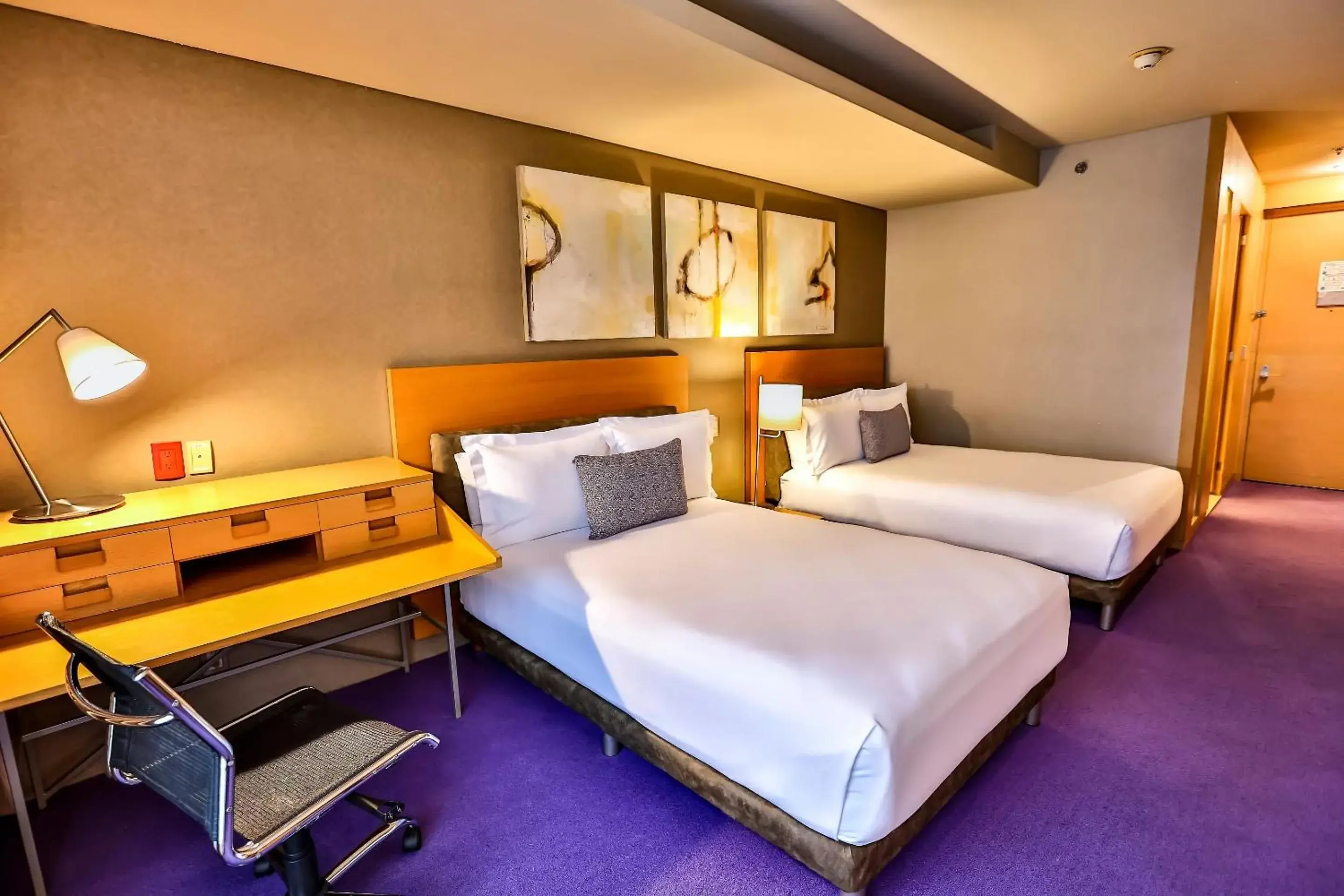 Photo of the whole room, Bed in Camino Real Santa Fe Photo of the whole room, Bed in Camino Real Santa Fe