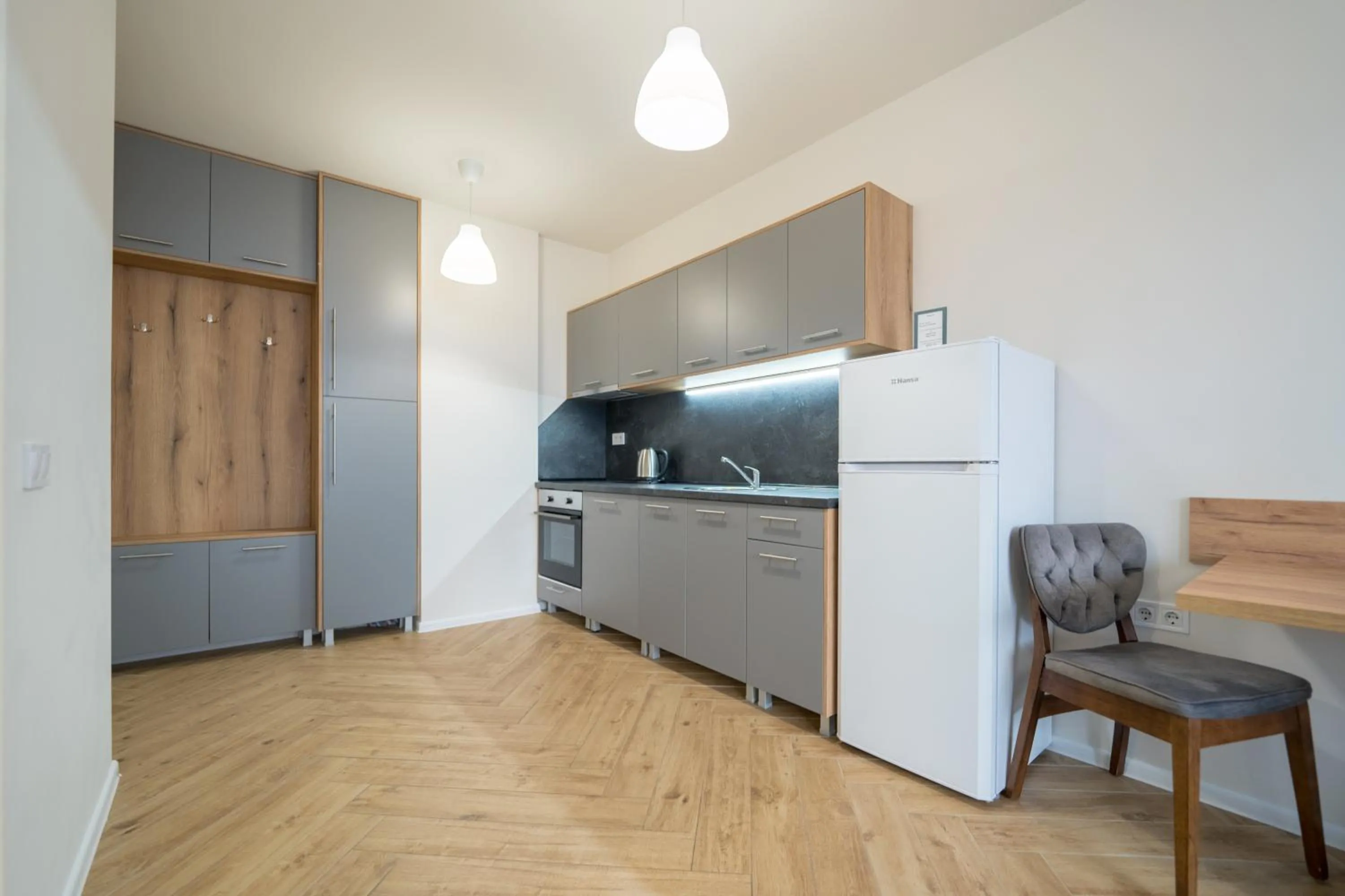 WOW studios for rent 2 bul Montevideo 25A - B