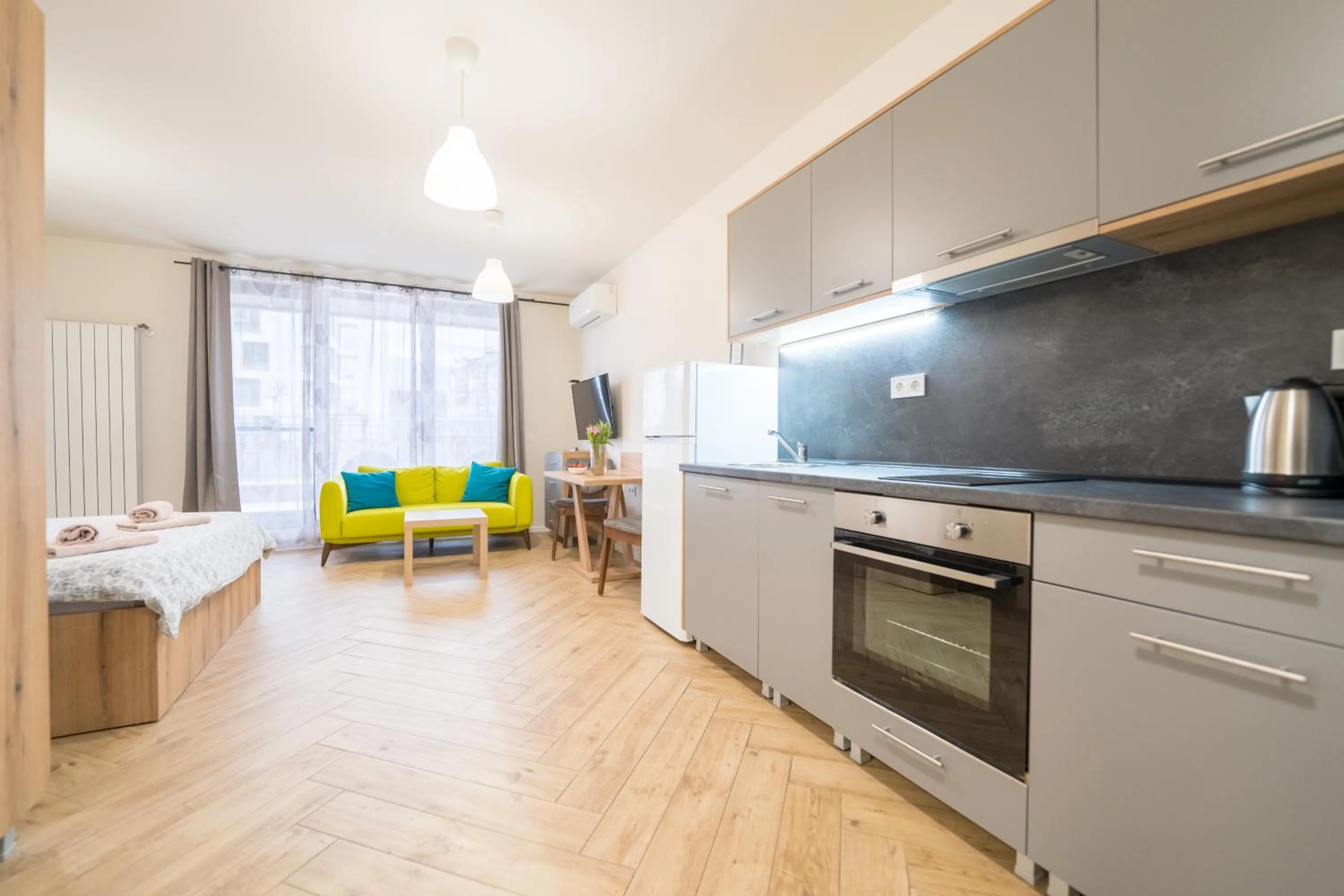 WOW studios for rent 2 bul Montevideo 25A - B