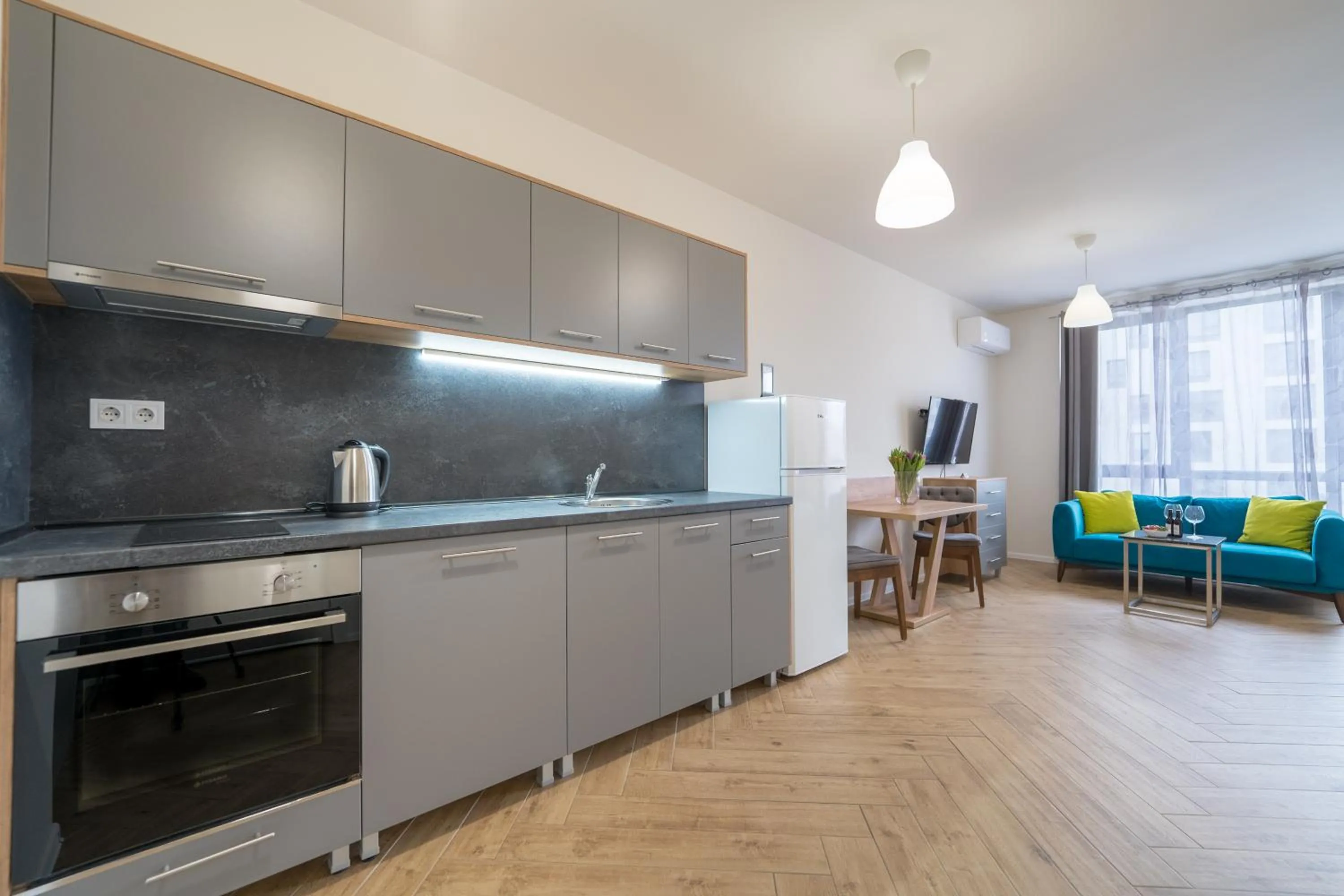 WOW studios for rent 2 bul Montevideo 25A - B
