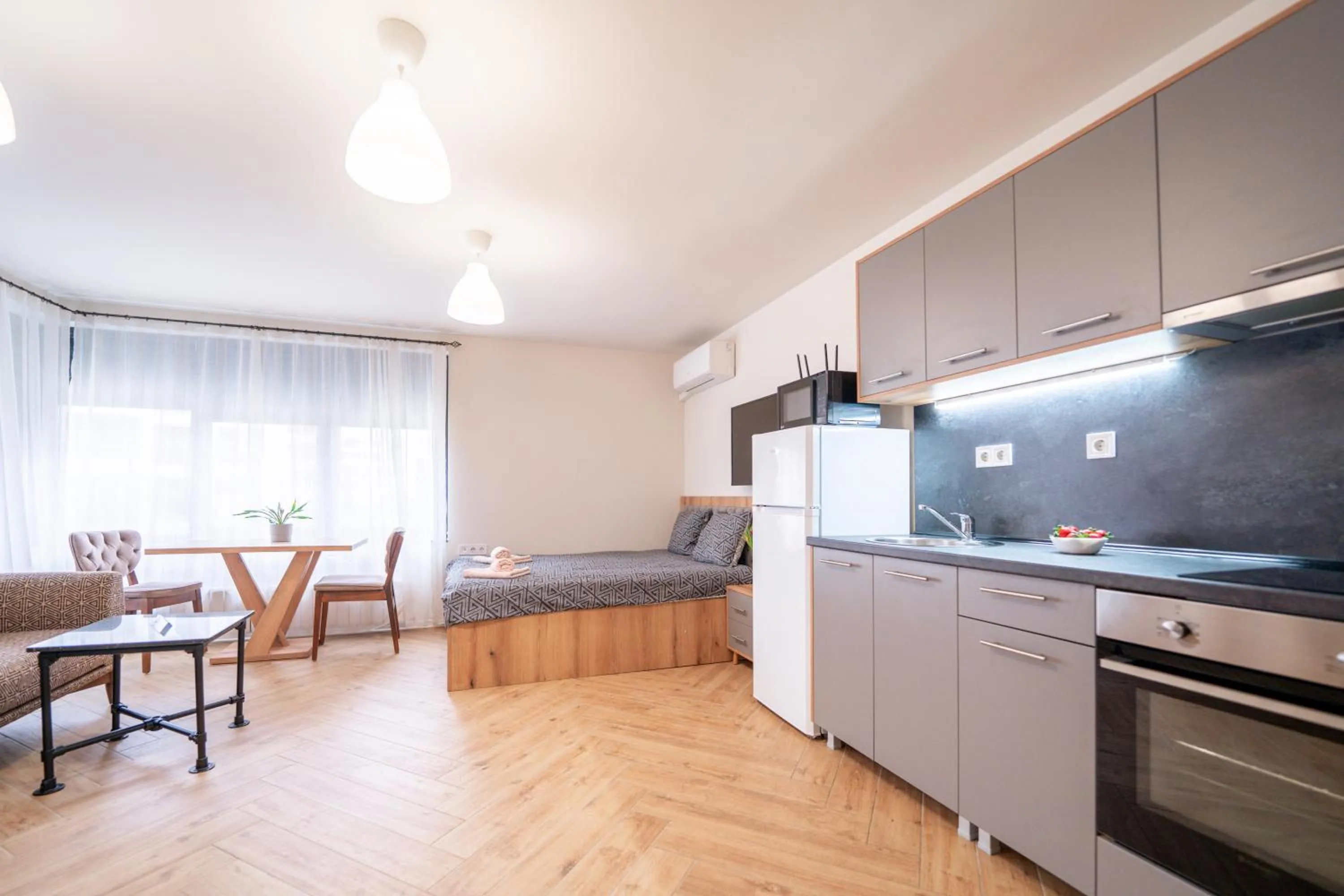 WOW studios for rent 2 bul Montevideo 25A - B