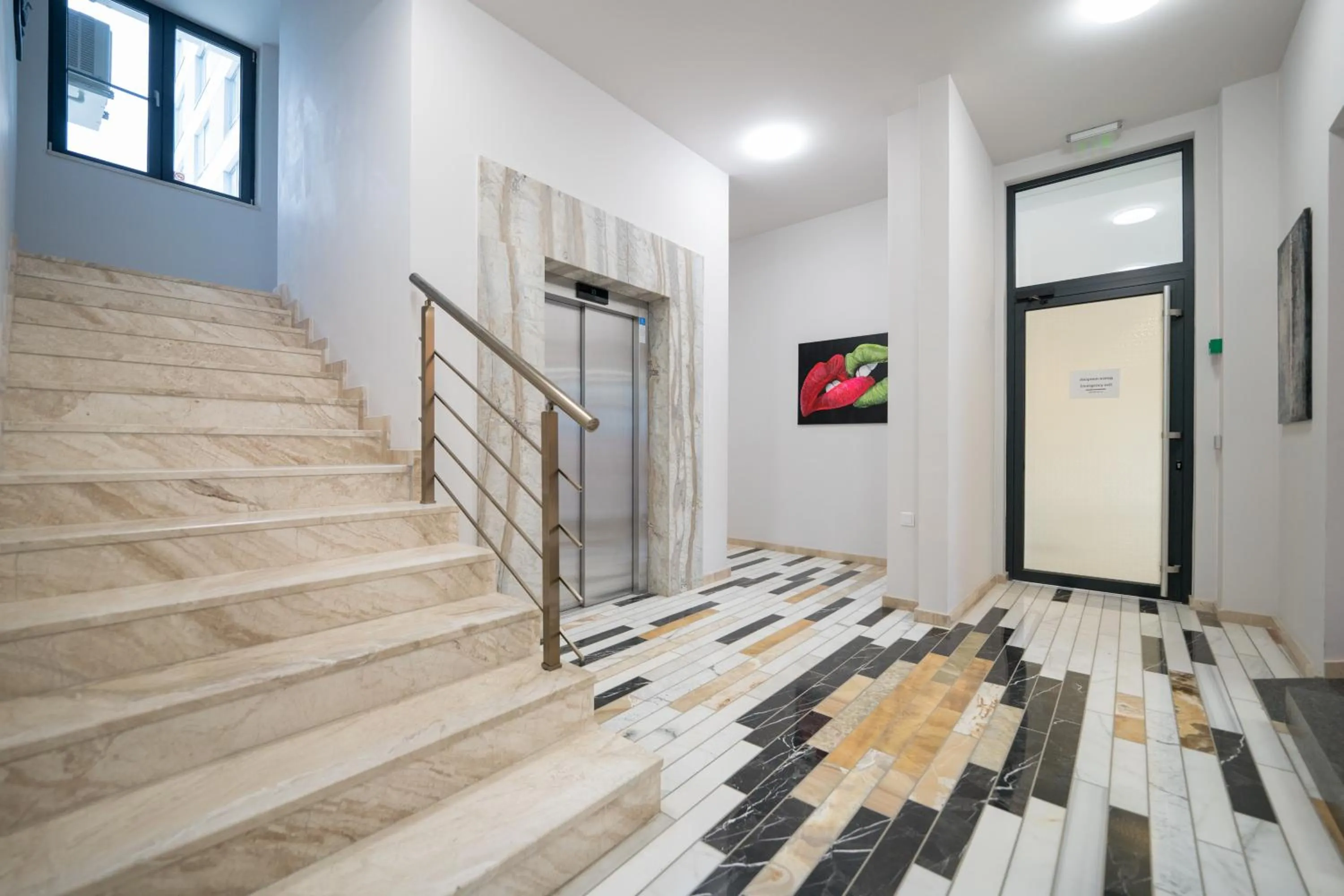 WOW studios for rent 2 bul Montevideo 25A - B