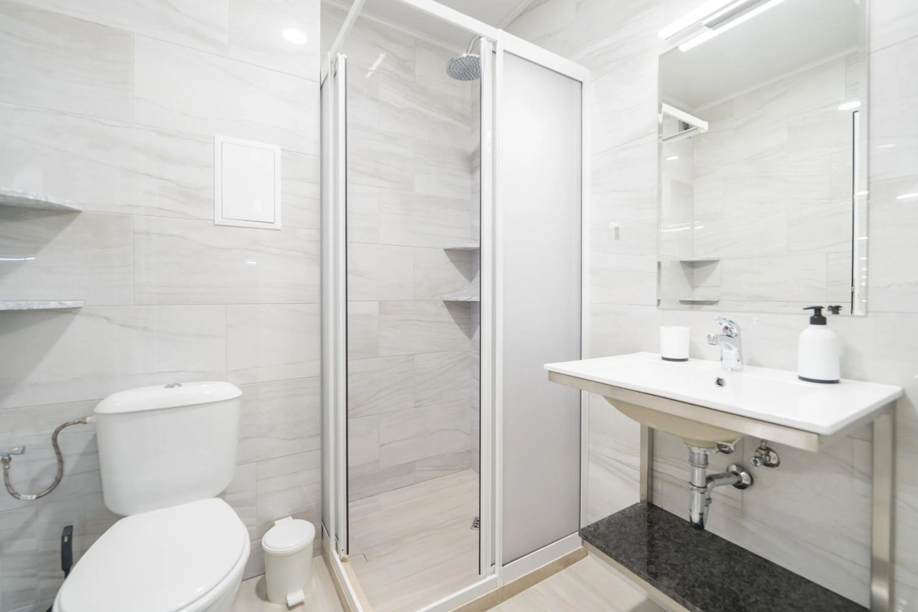 WOW studios for rent 2 bul Montevideo 25A - B