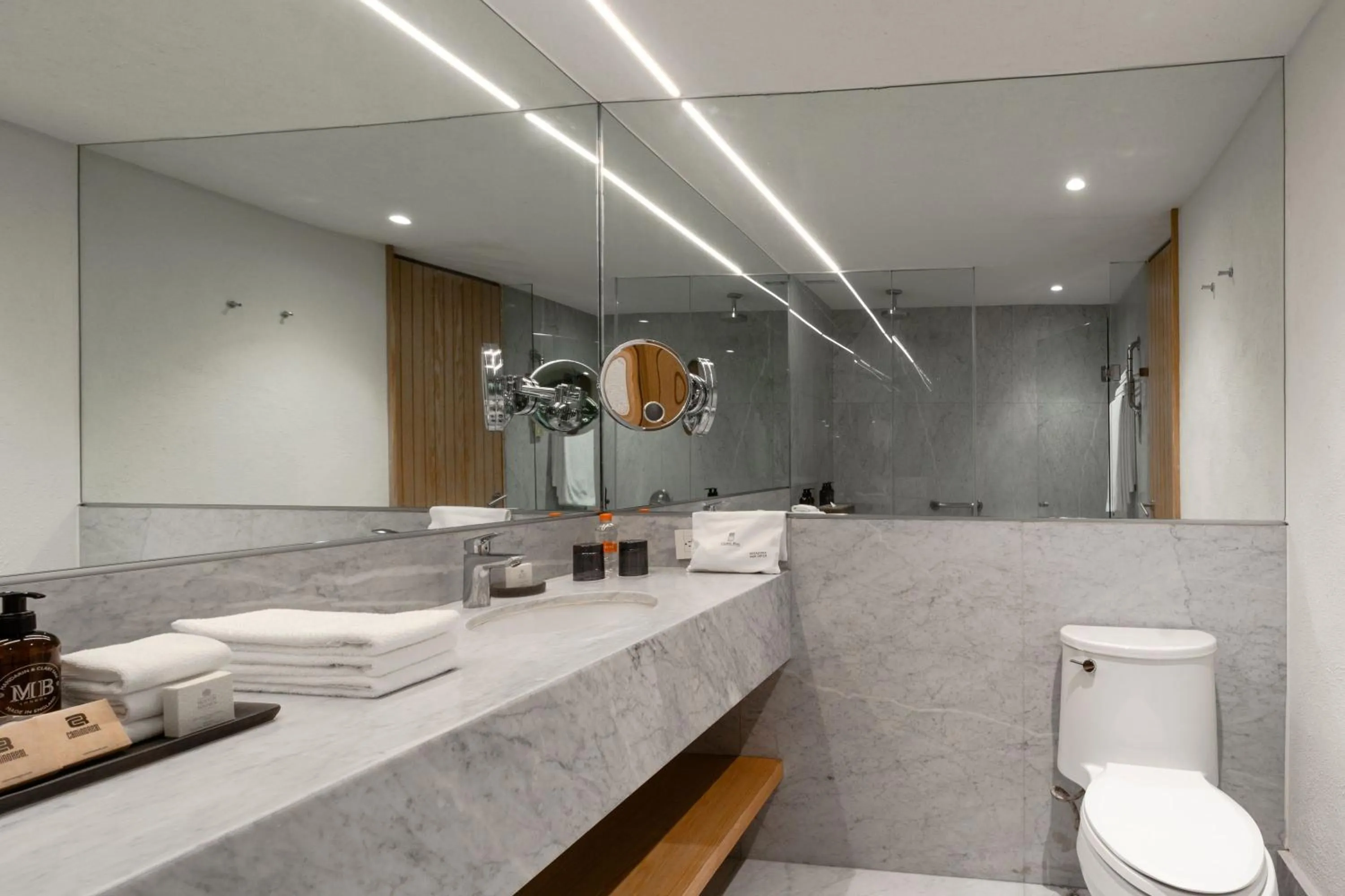 Bathroom in Camino Real Polanco Mexico