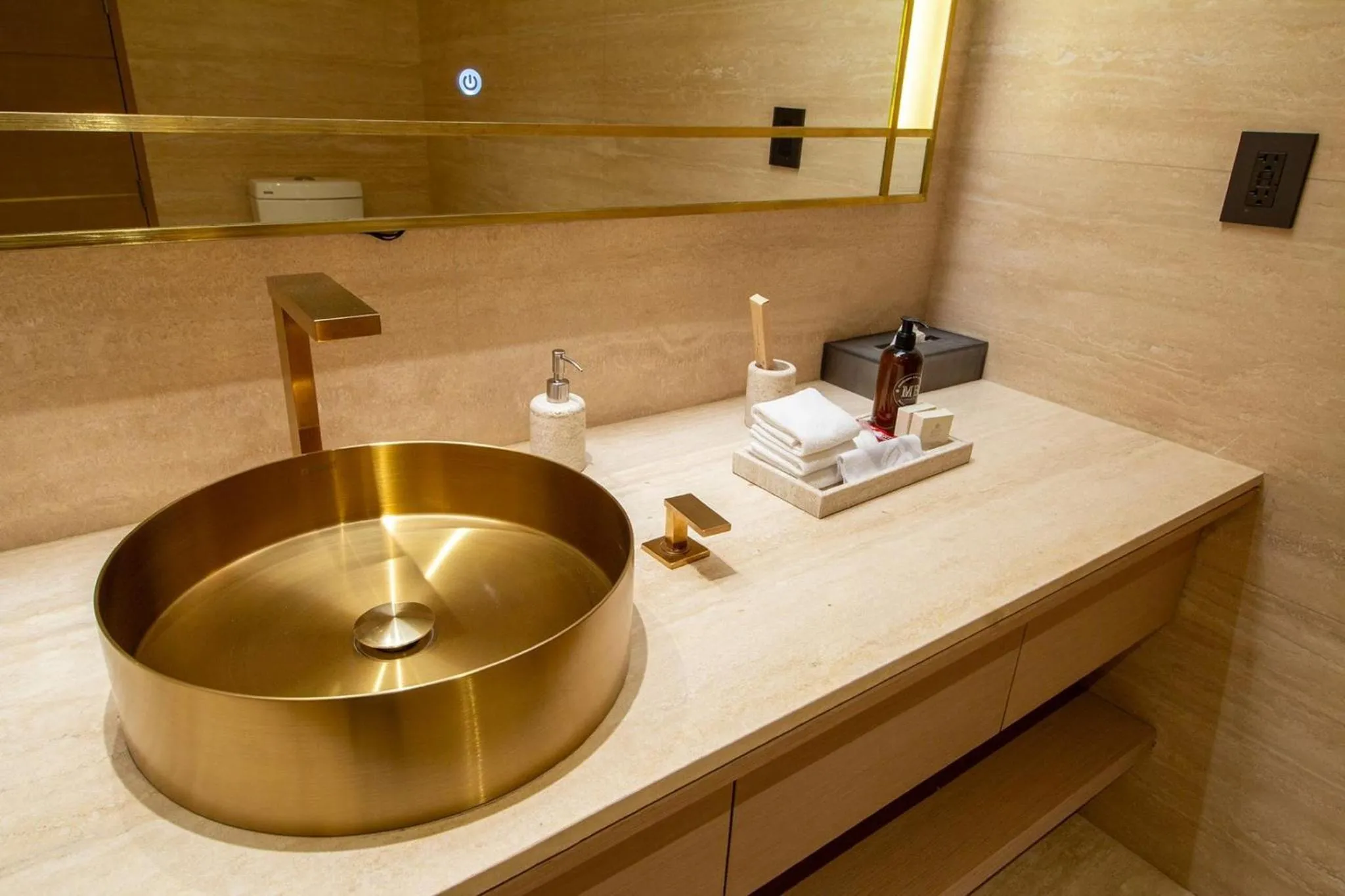 Bathroom in Camino Real Polanco Mexico