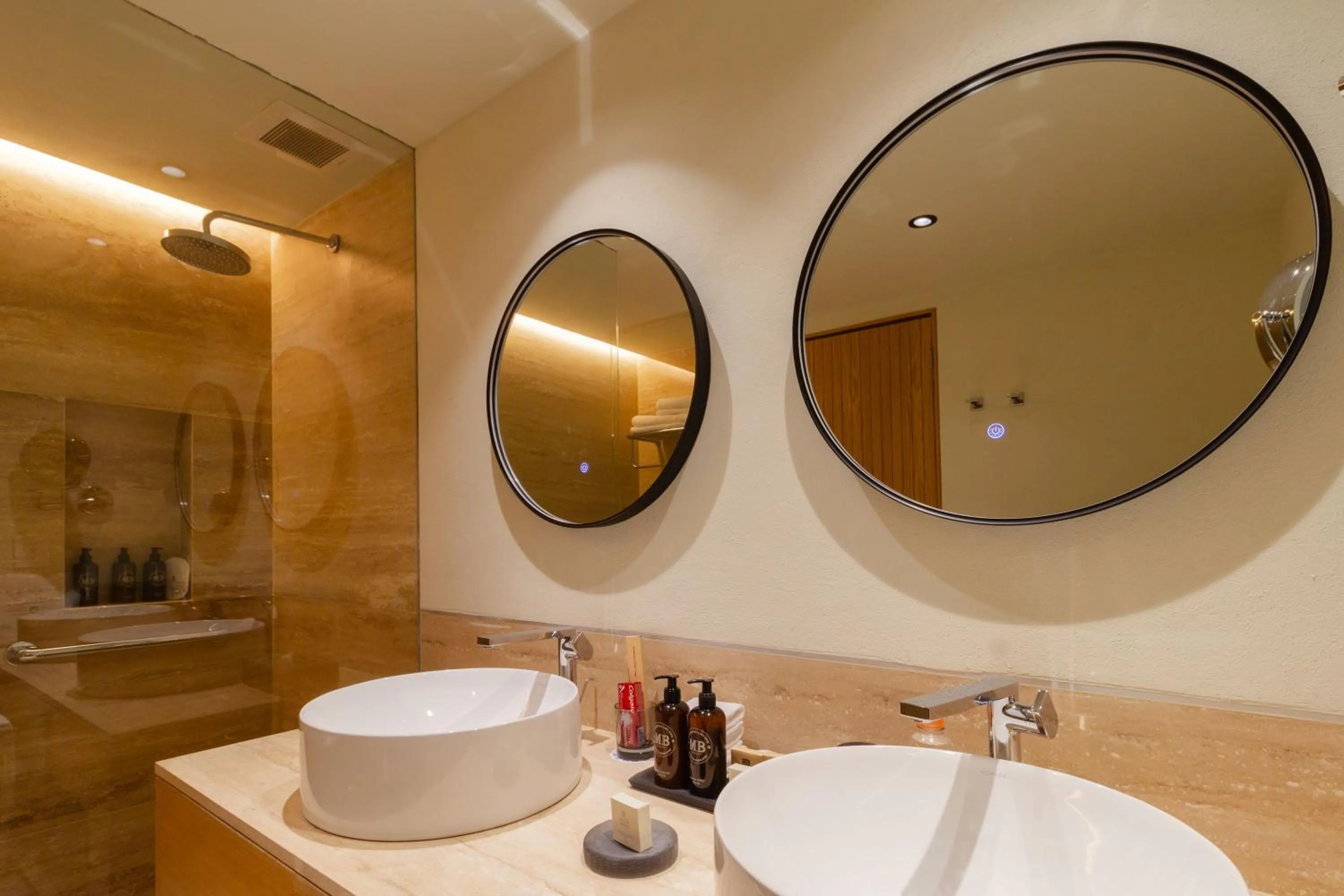 Bathroom in Camino Real Polanco Mexico