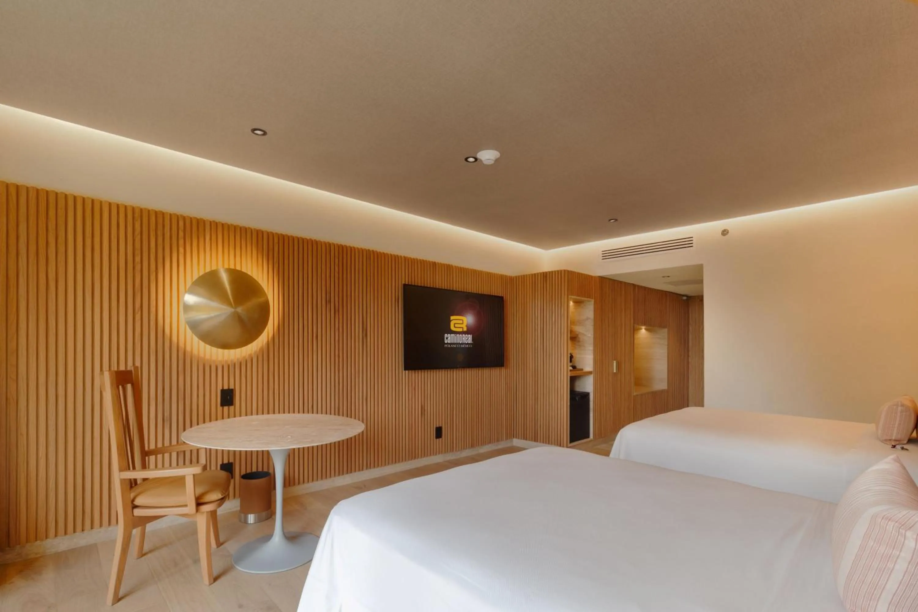 Photo of the whole room, Bed in Camino Real Polanco Mexico