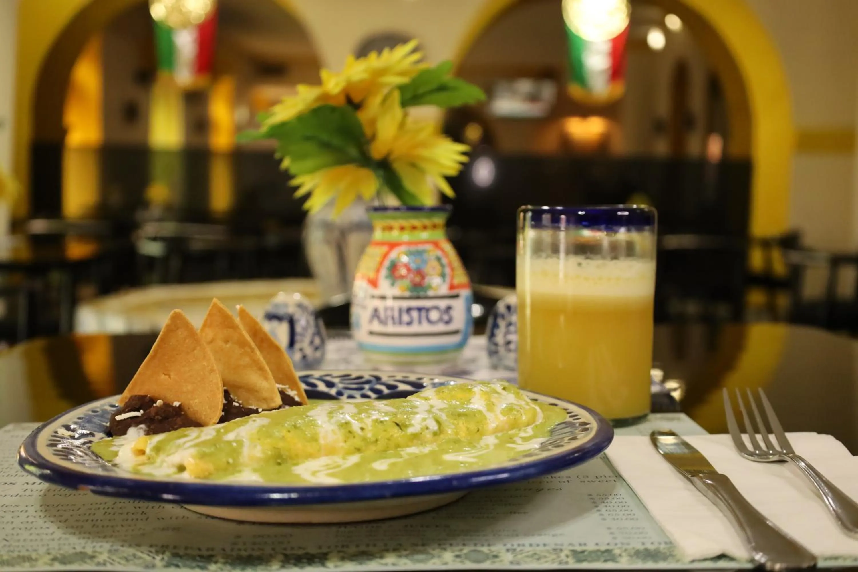 Restaurant/places to eat in Aristos Puebla