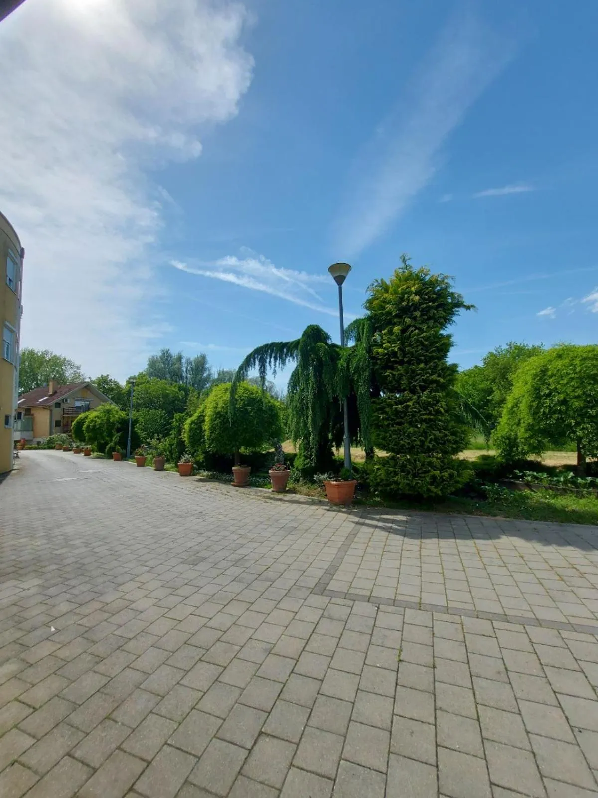 Text overlay in Hotel Villa Valpovo