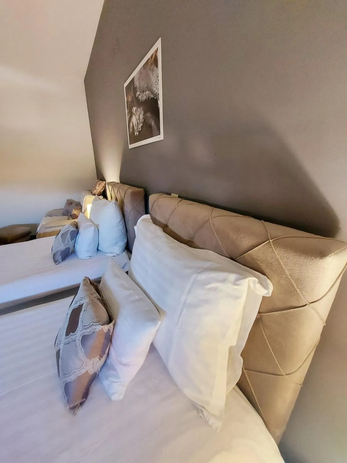 People, Bed in Hotel Villa Valpovo