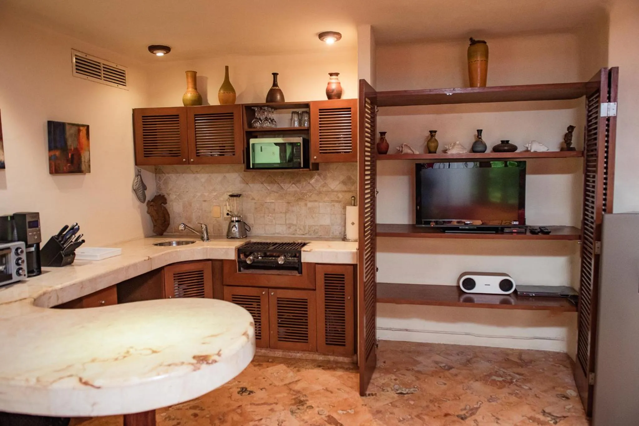 Kitchen or kitchenette in Villas Sacbe Condo Hotel and Beach Club