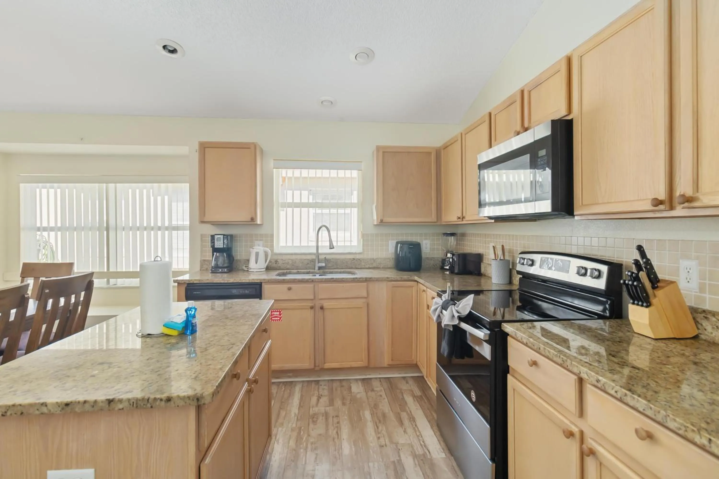 Property building in Beautiful 55 Bedroom Home!!!