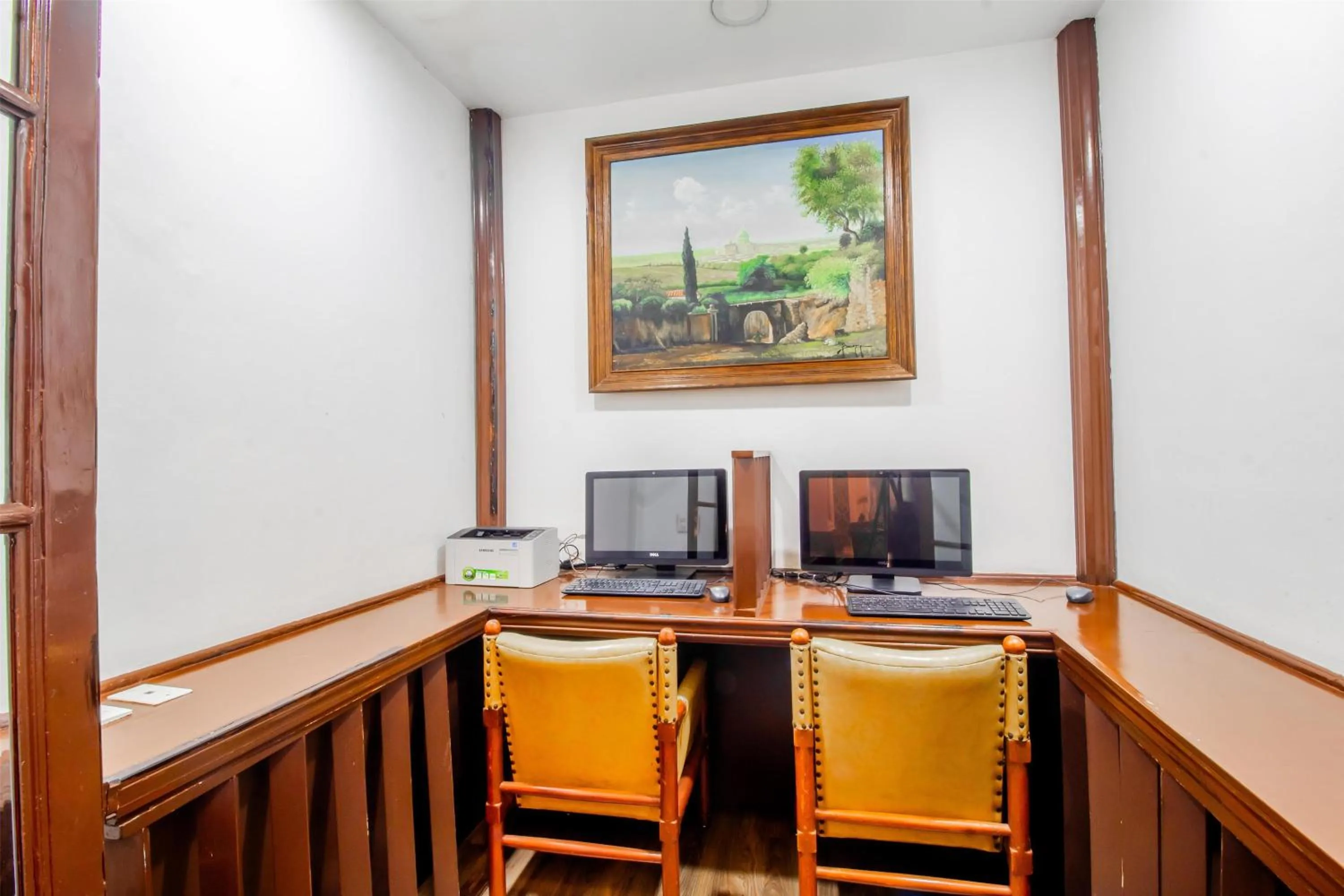 Business facilities in Best Western Majestic