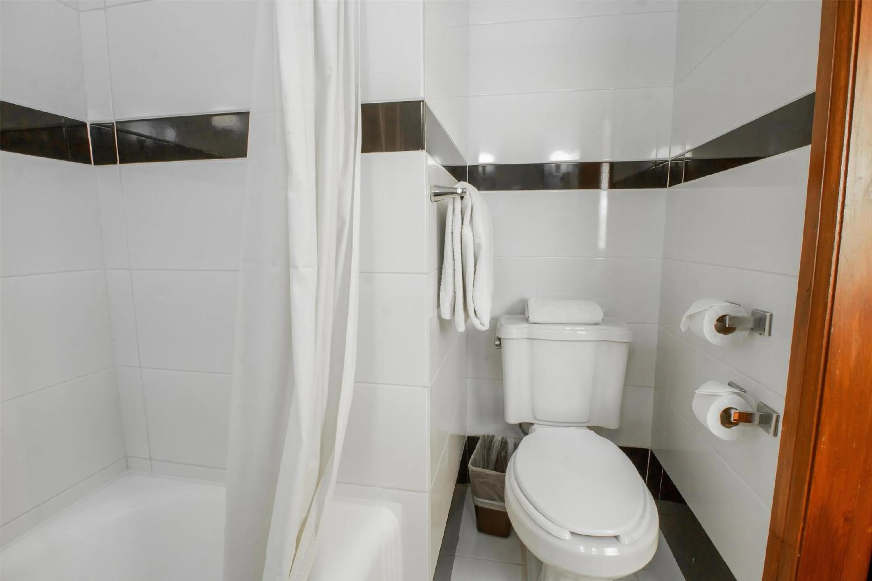 Bathroom in Best Western Majestic