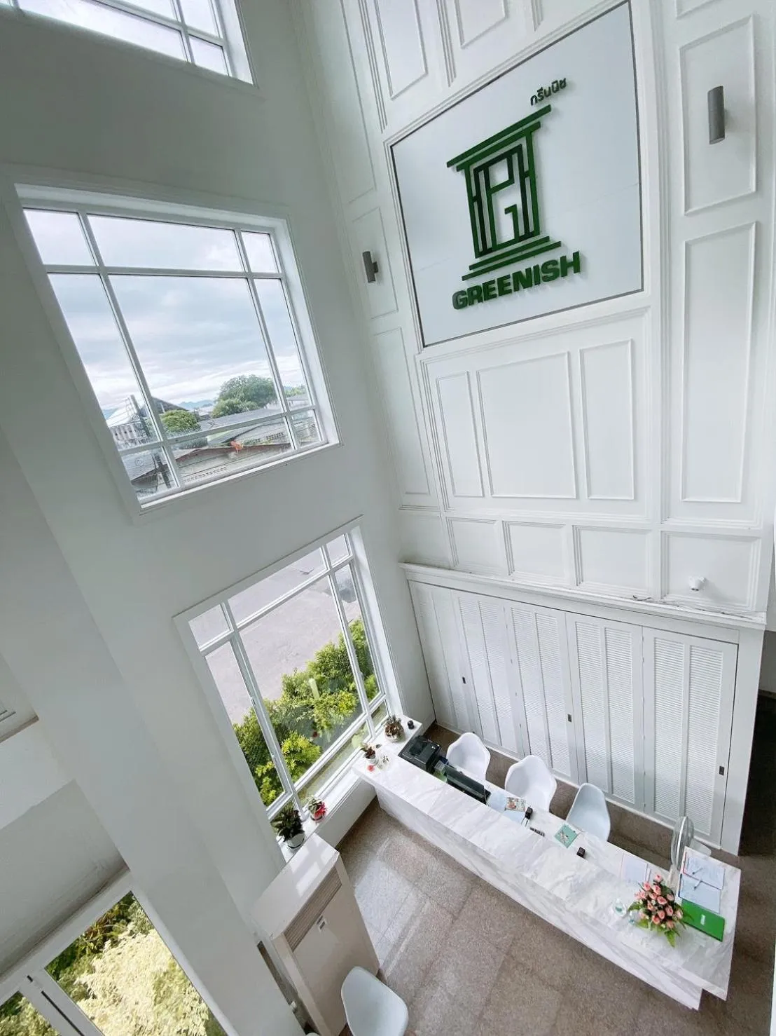 Property building in Greenish Hotel